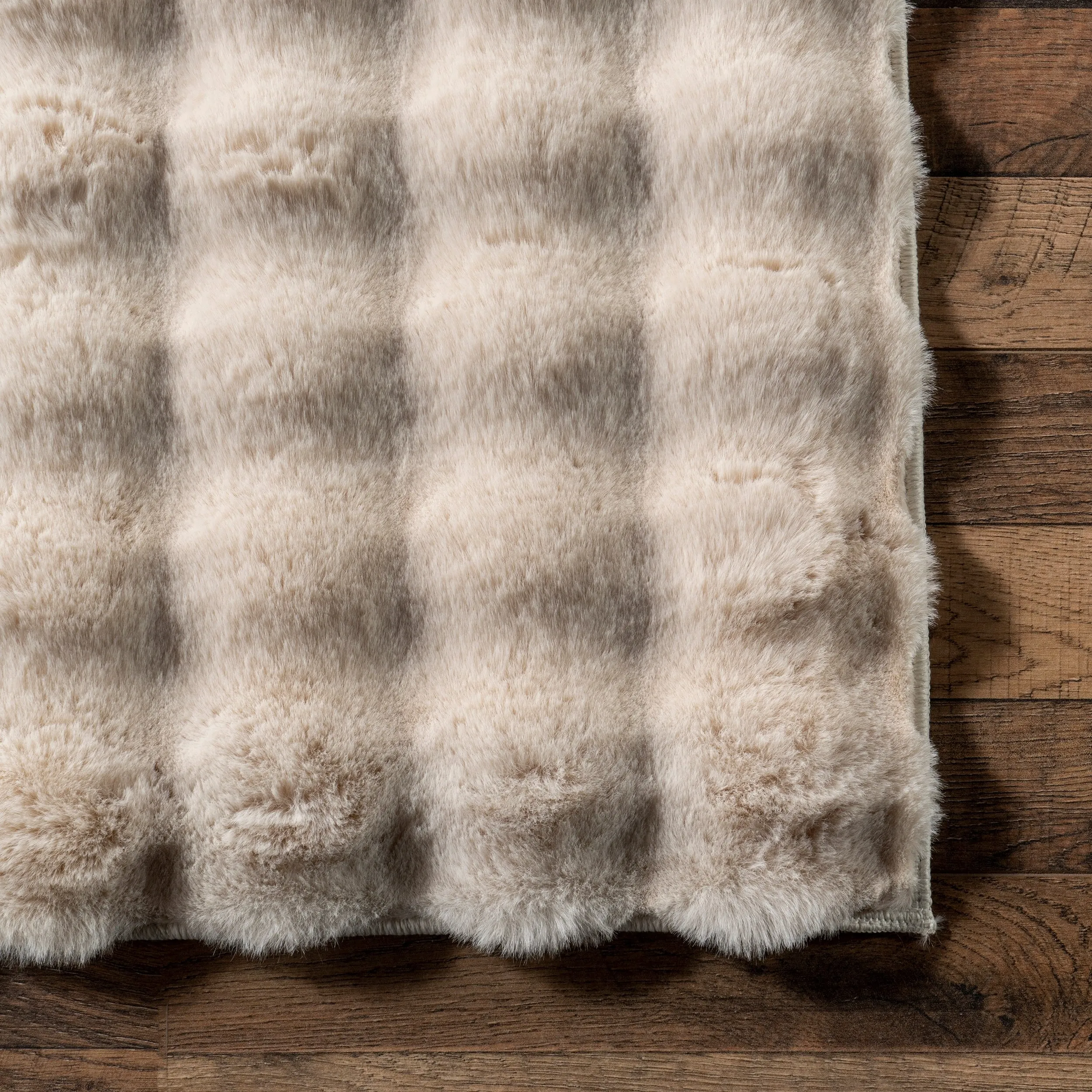 Nuloom Jeni Solid Plush Machine Washable Area Rug
