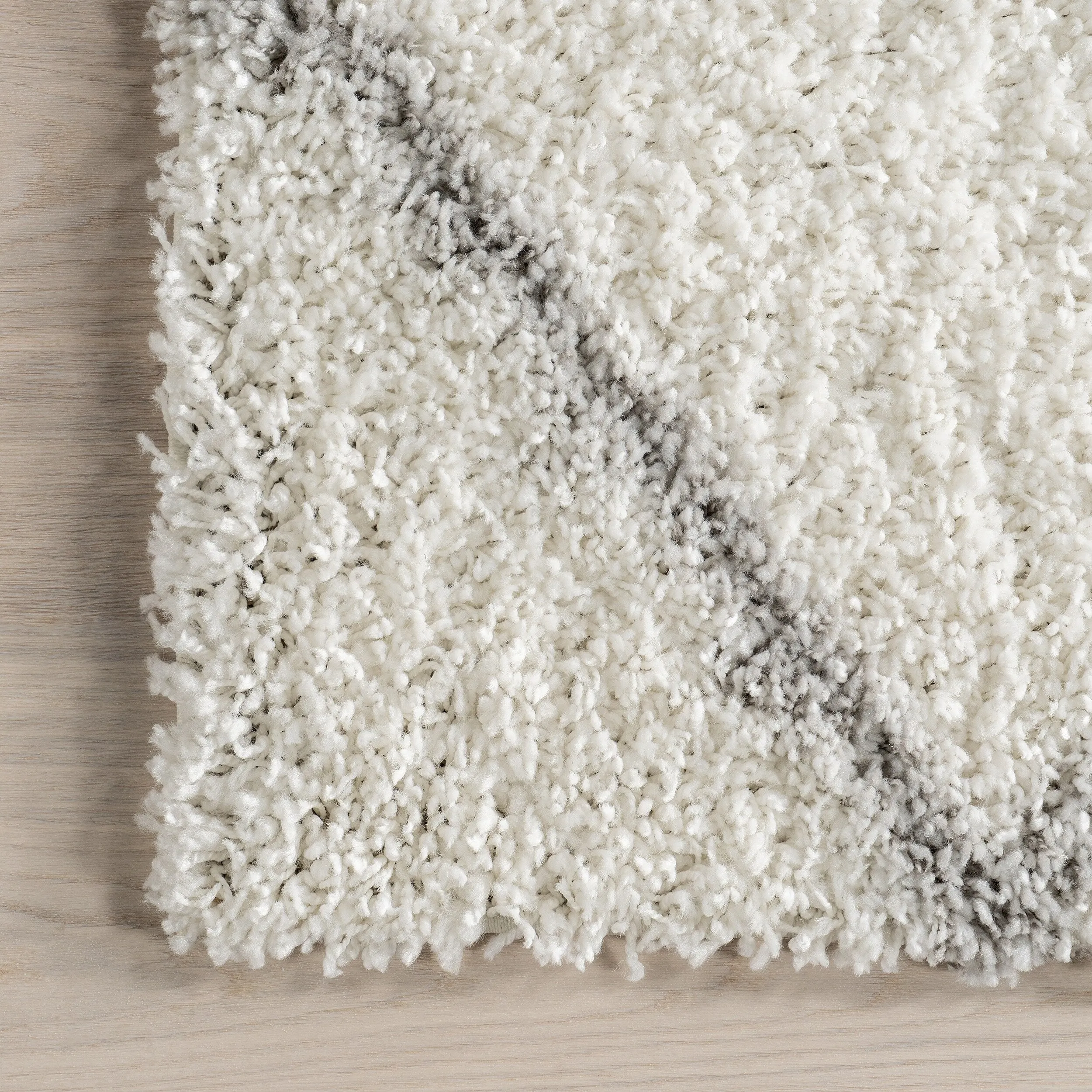 Nuloom Kesha Contemporary Trellis Shag Area Rug