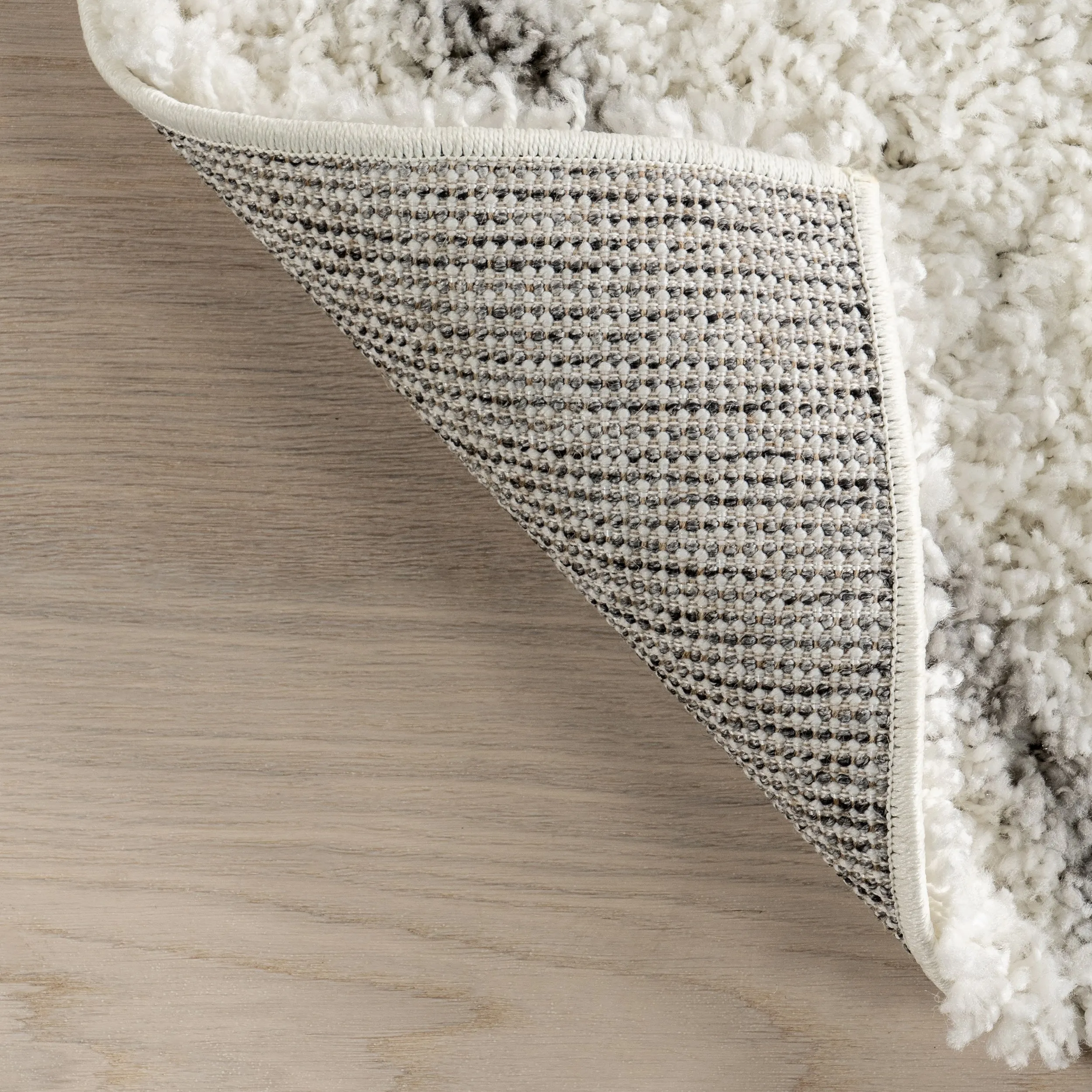 Nuloom Kesha Contemporary Trellis Shag Area Rug