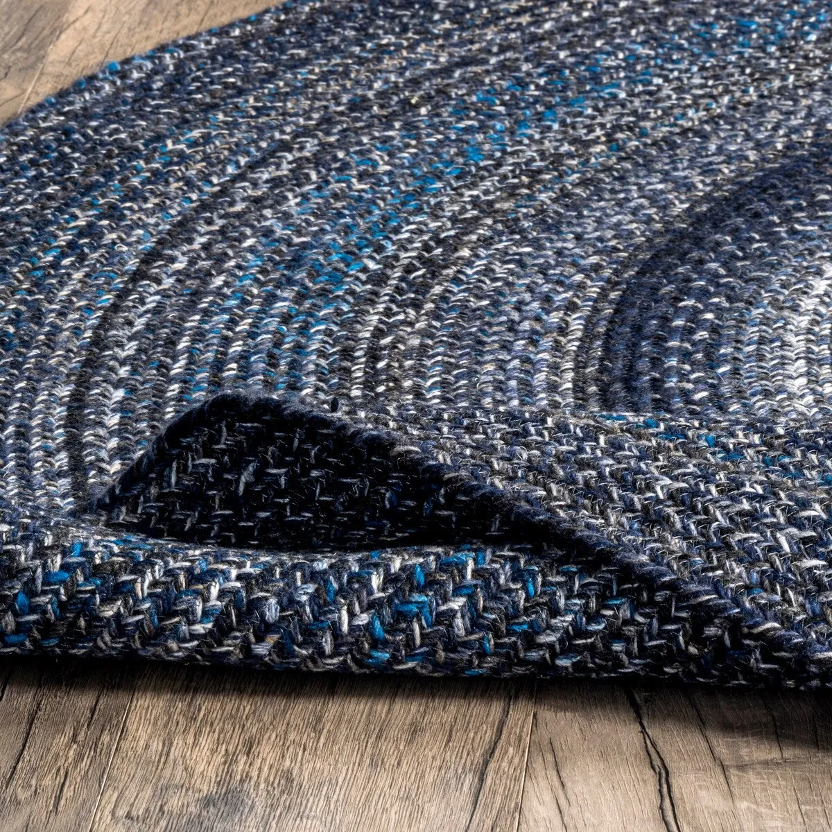 Nuloom Kyla Handmade Braided Farmhouse Round Area Rug
