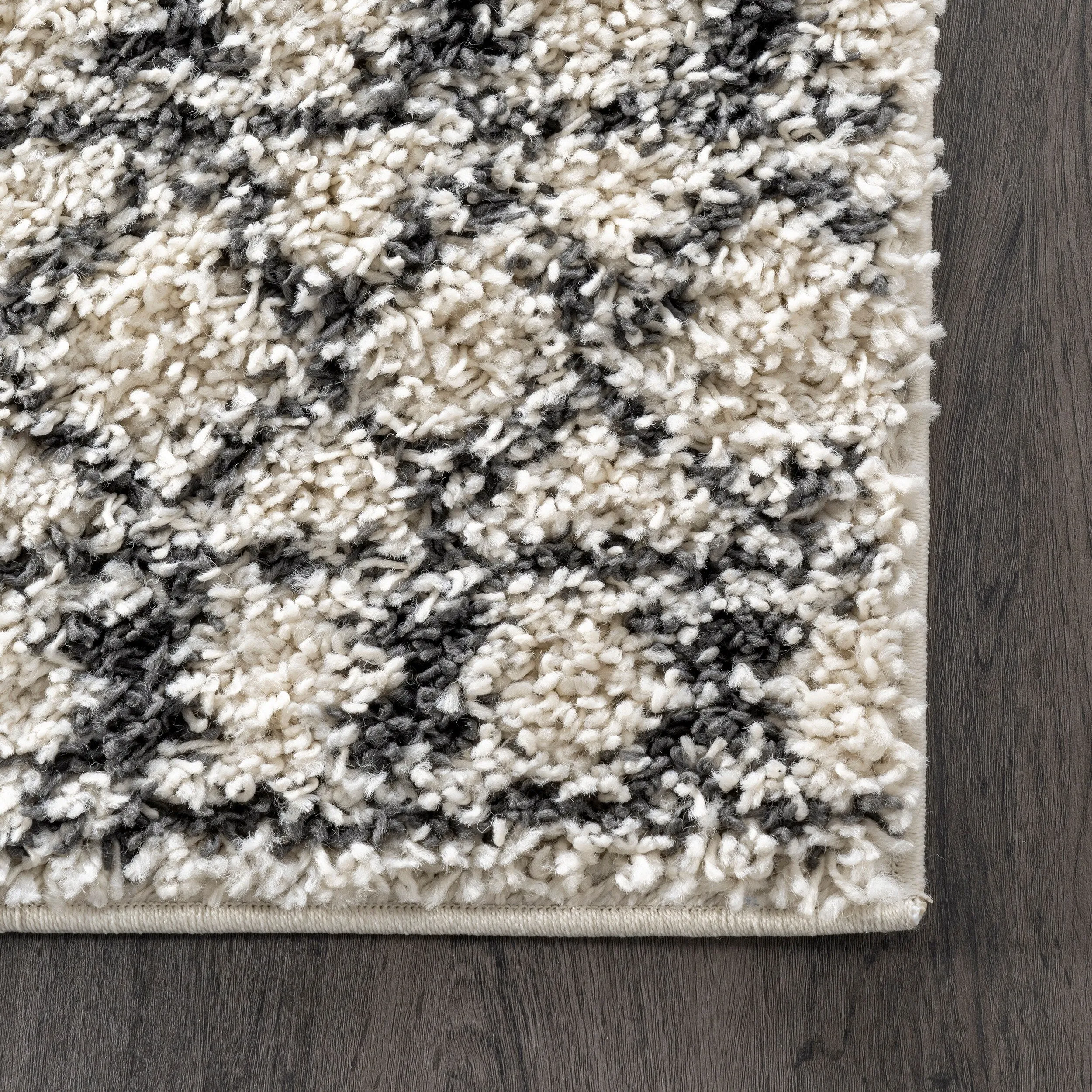 Nuloom Lacey Moroccan Geometric Shag Area Rug