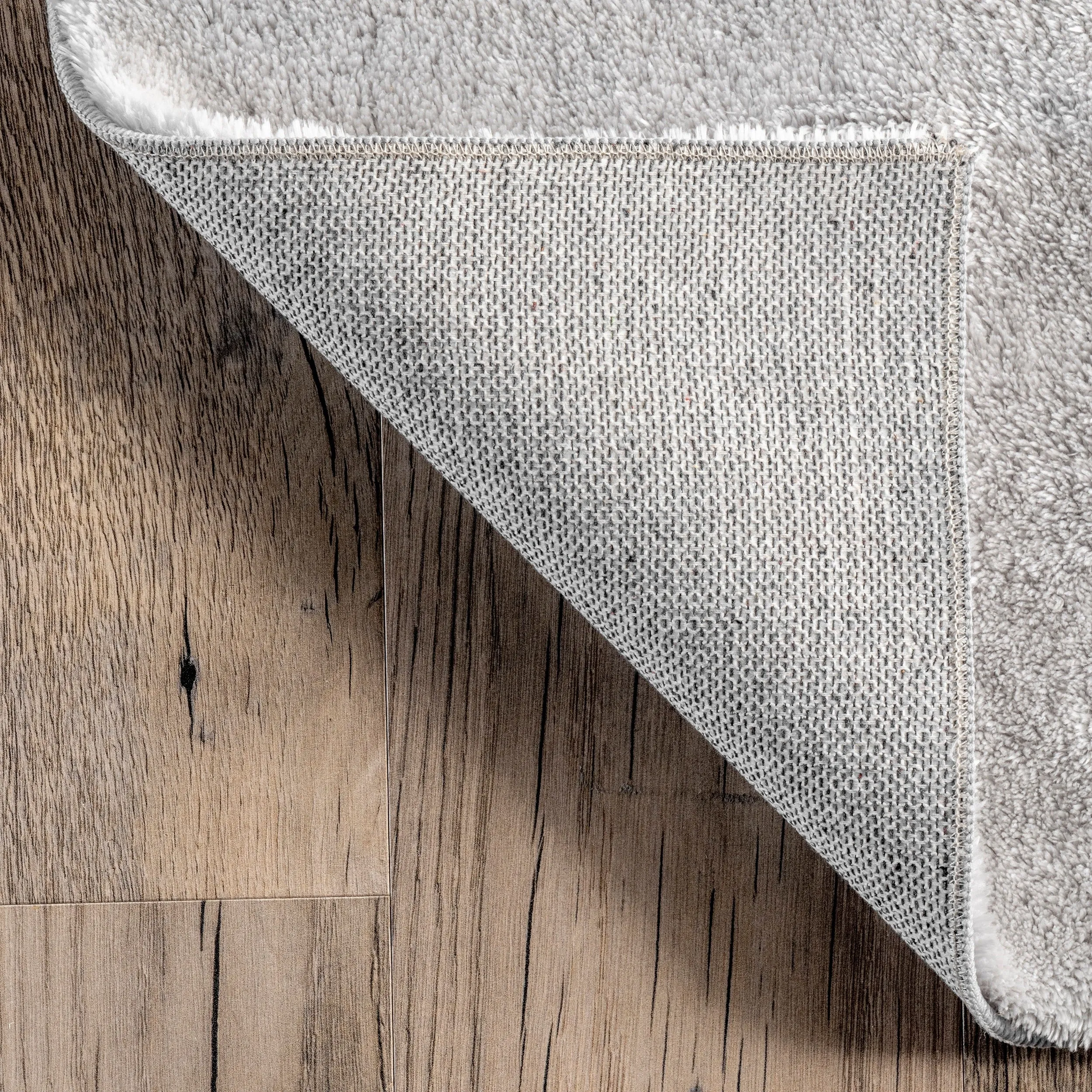 Nuloom Loni SuperiorWash Solid Machine Washable Shag Area Rug