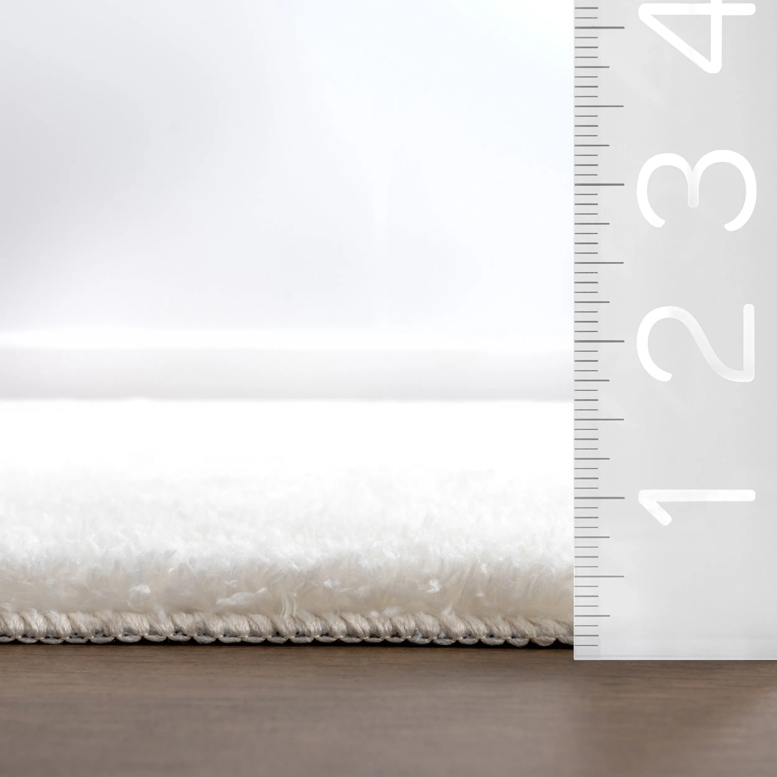 Nuloom Loni SuperiorWash Solid Machine Washable Shag Area Rug