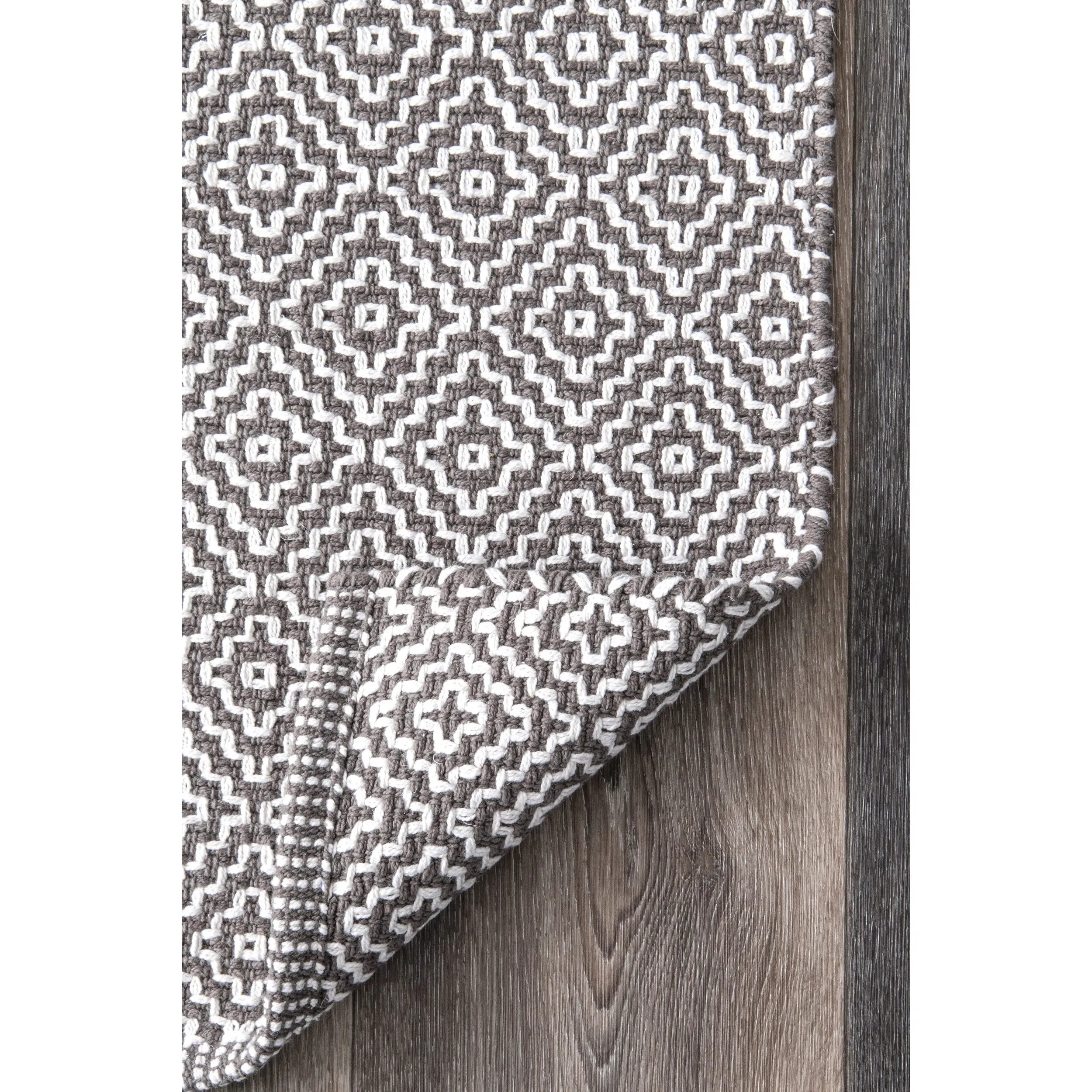 Nuloom Lorretta Geometric Cotton Area Rug
