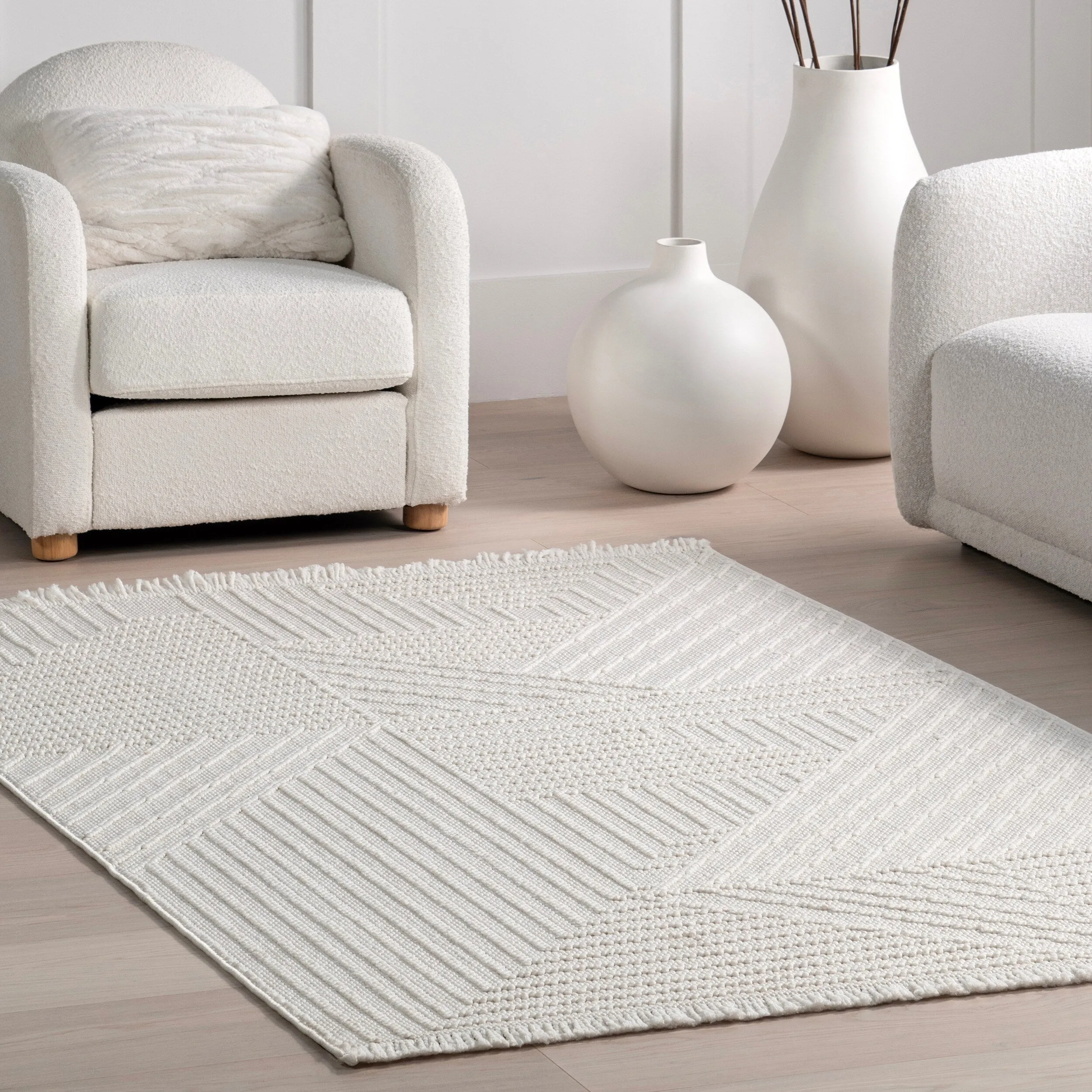 Nuloom Makena Modern Geometric High-Low Area Rug