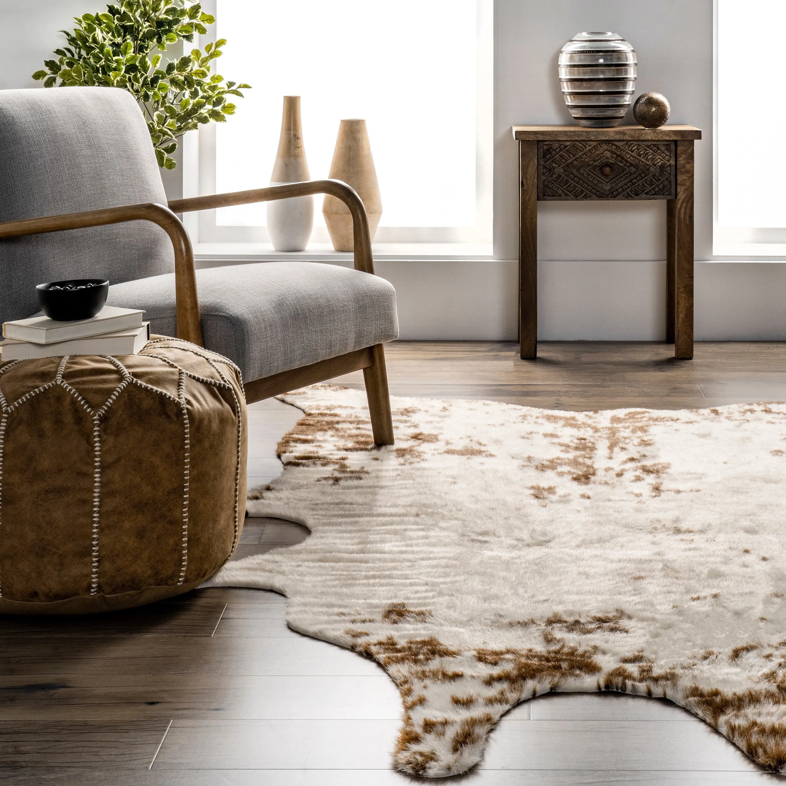 Nuloom Marcia SpinClean Machine Washable Faux Cowhide Area Rug