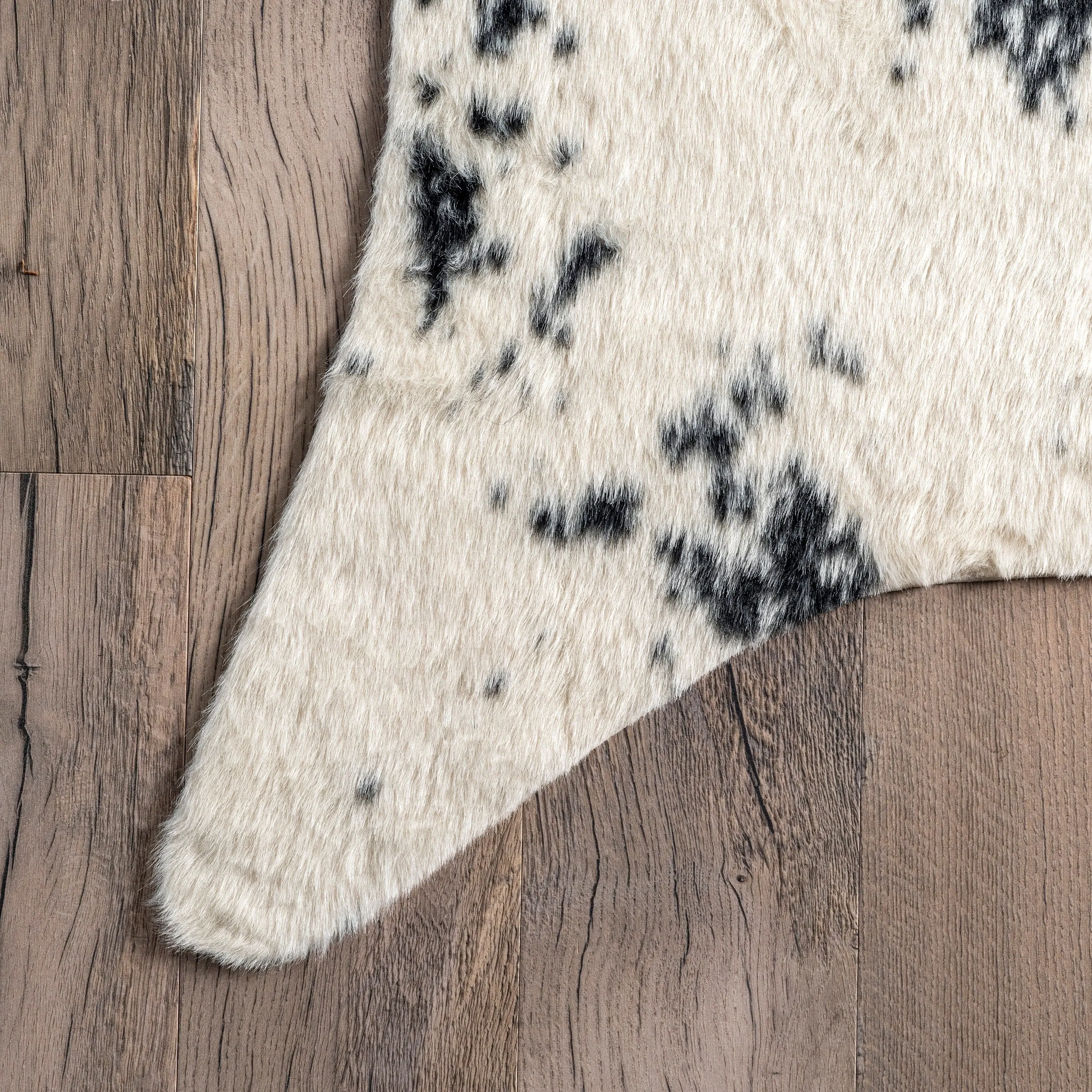 Nuloom Marcia SpinClean Machine Washable Faux Cowhide Area Rug