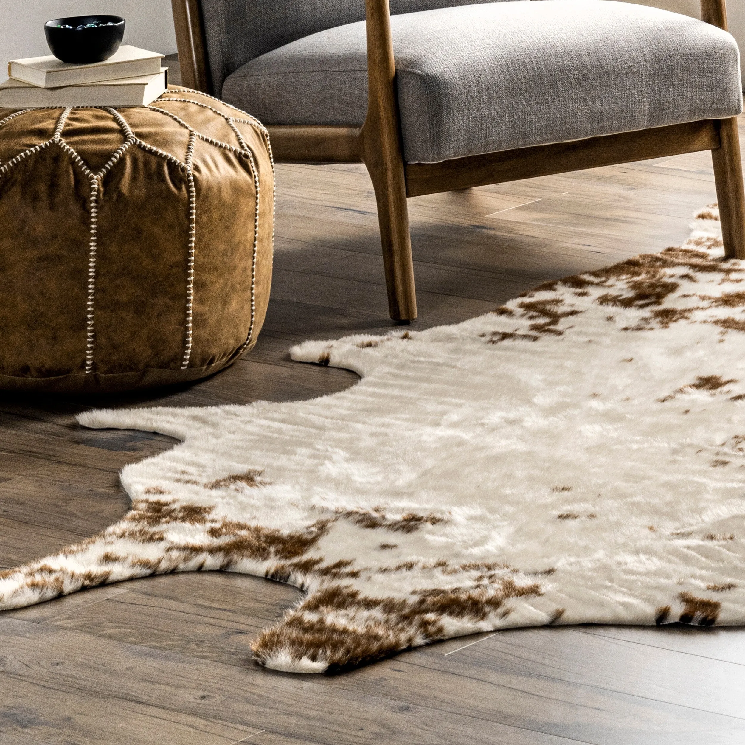 Nuloom Marcia SpinClean Machine Washable Faux Cowhide Area Rug