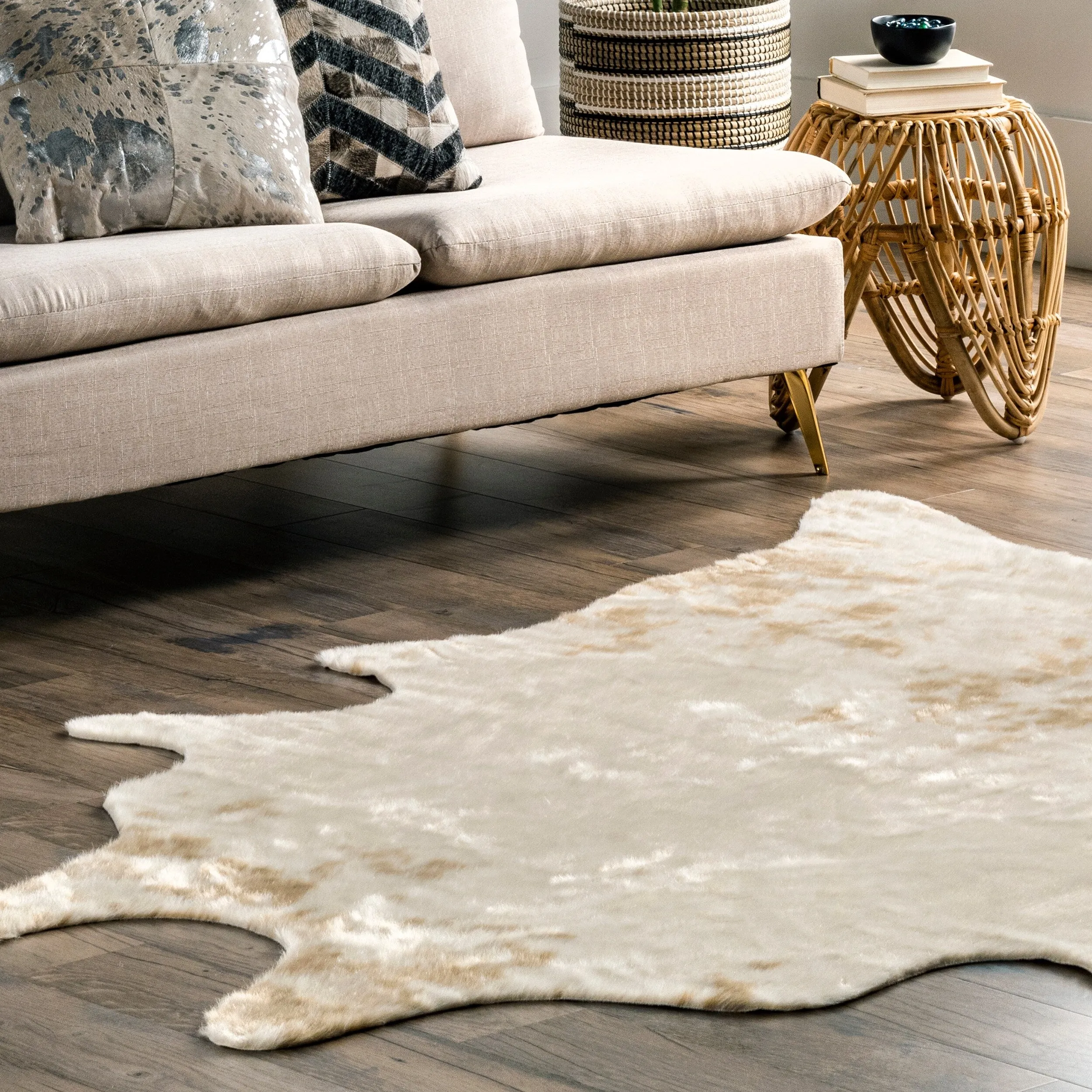 Nuloom Marcia SpinClean Machine Washable Faux Cowhide Area Rug
