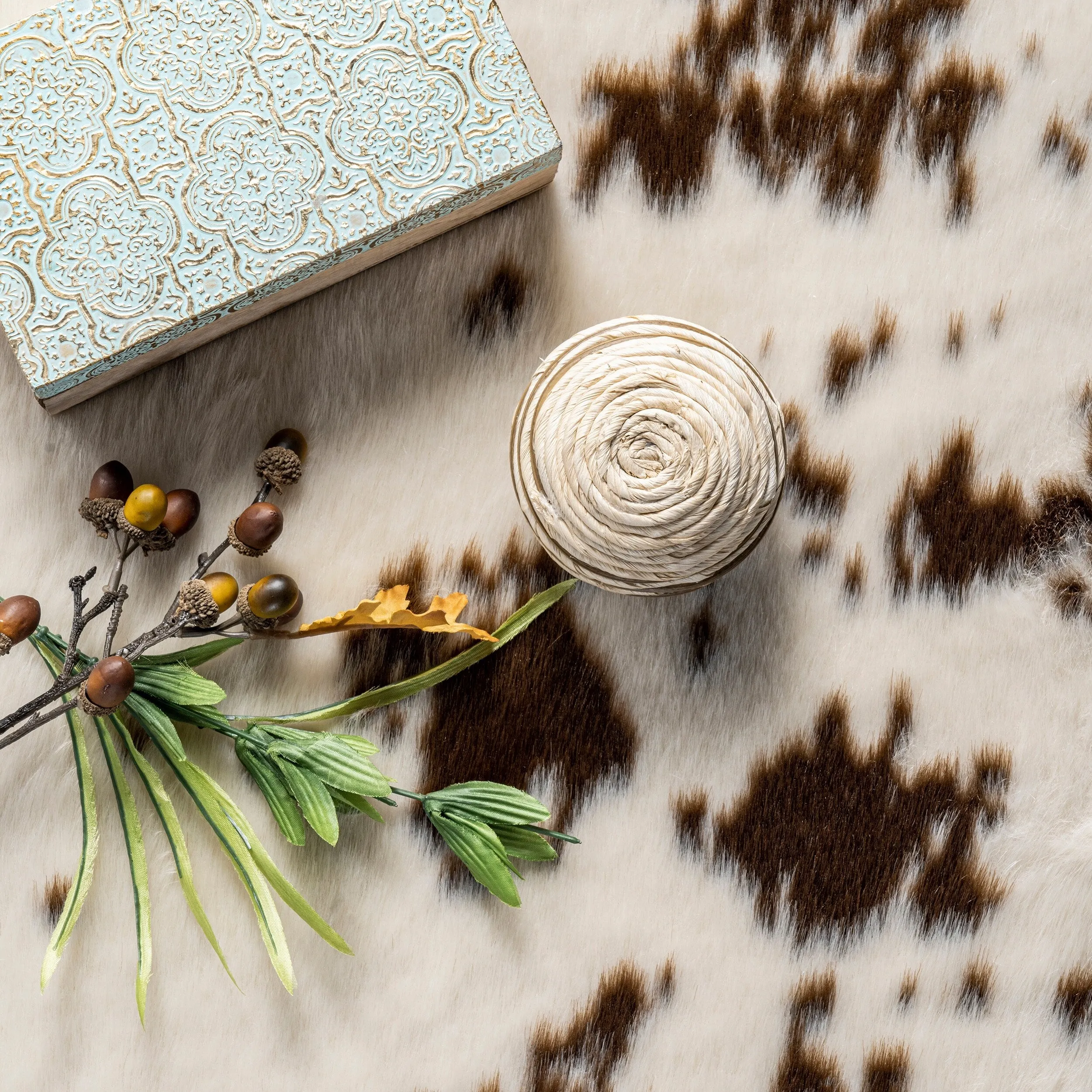 Nuloom Marcia SpinClean Machine Washable Faux Cowhide Area Rug