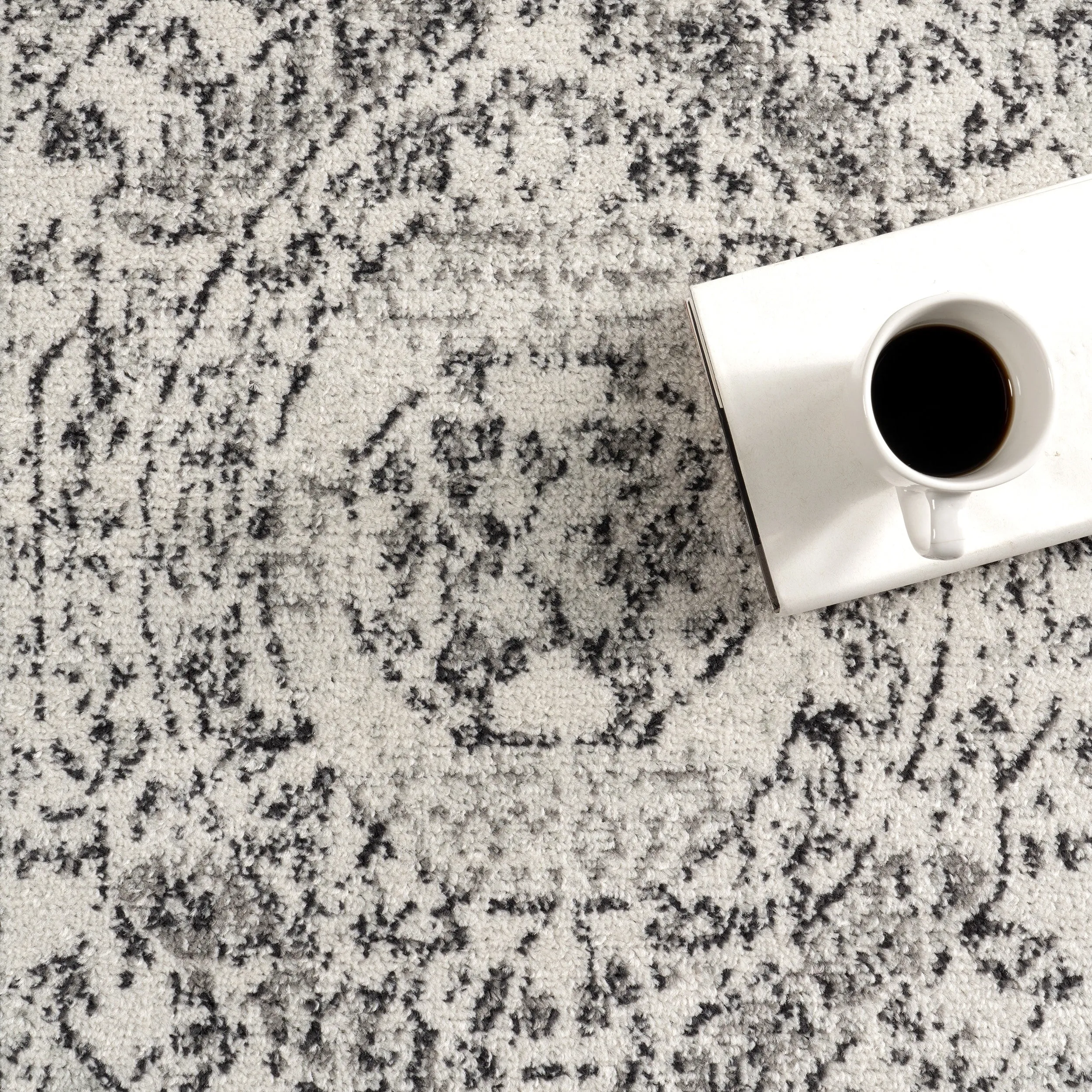 Nuloom Minta Vintage Transitional Area Rug