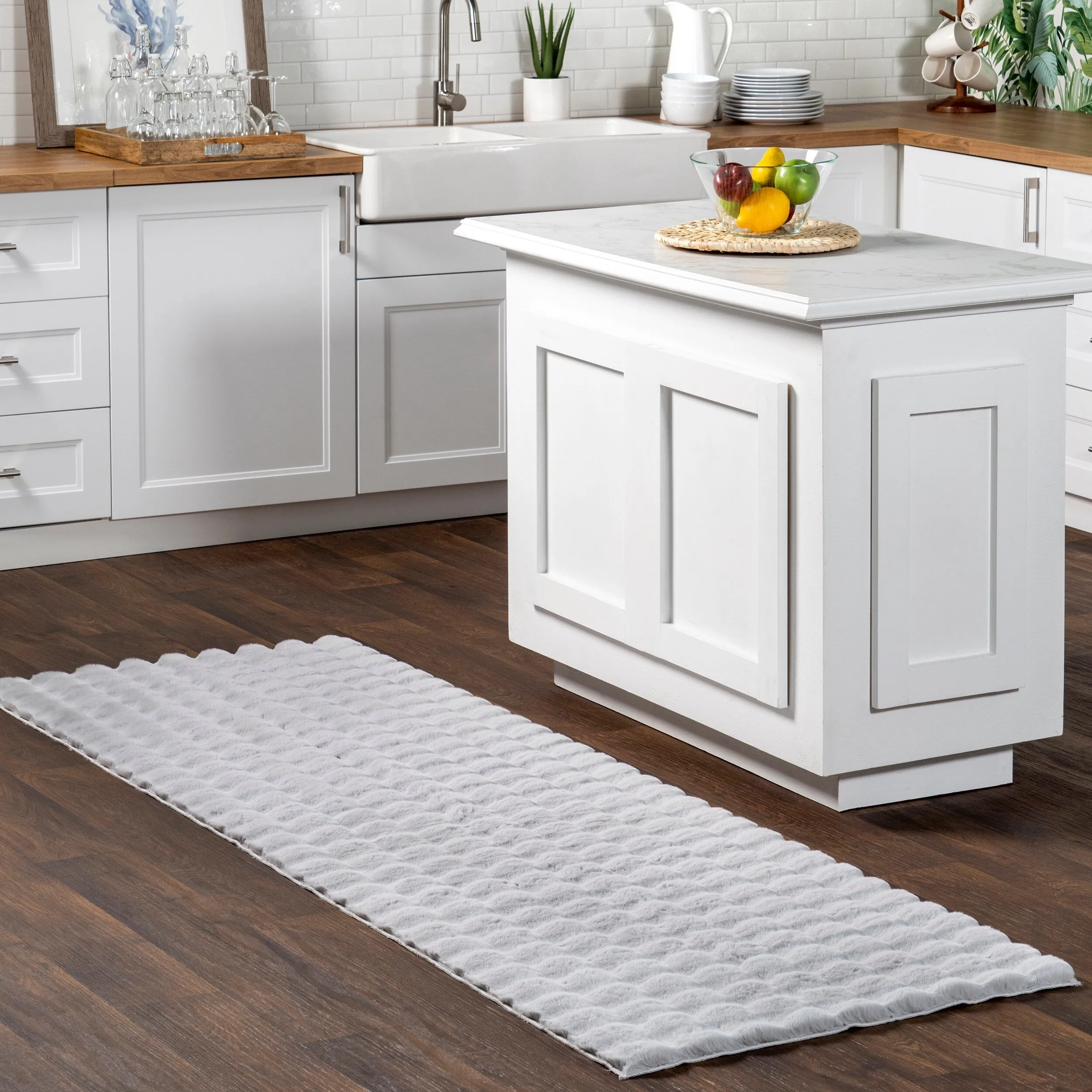 Nuloom Nia SuperiorWash Tile Faux Rabbit Machine Washable Area Rug