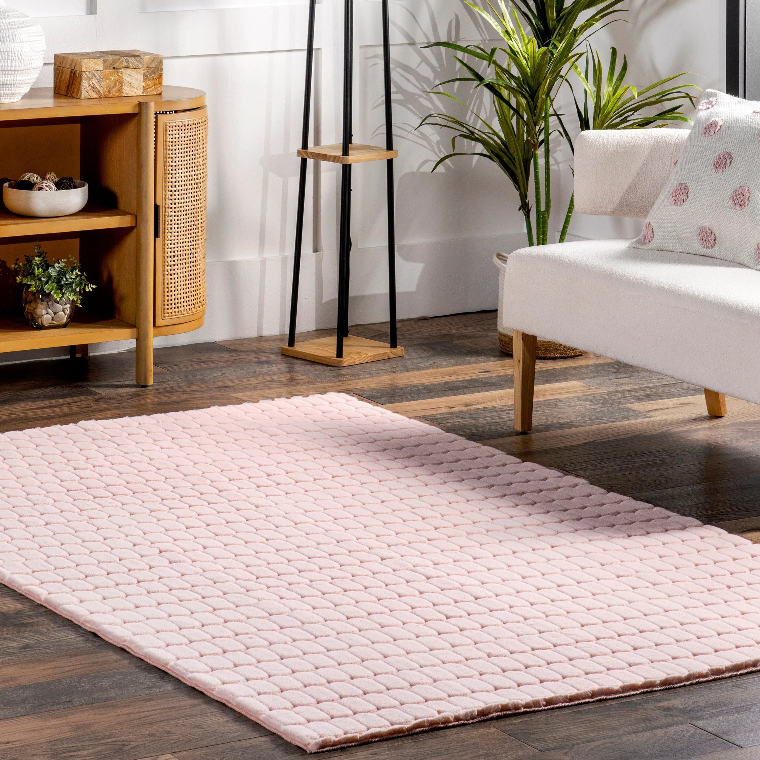 Nuloom Nia SuperiorWash Tile Faux Rabbit Machine Washable Area Rug