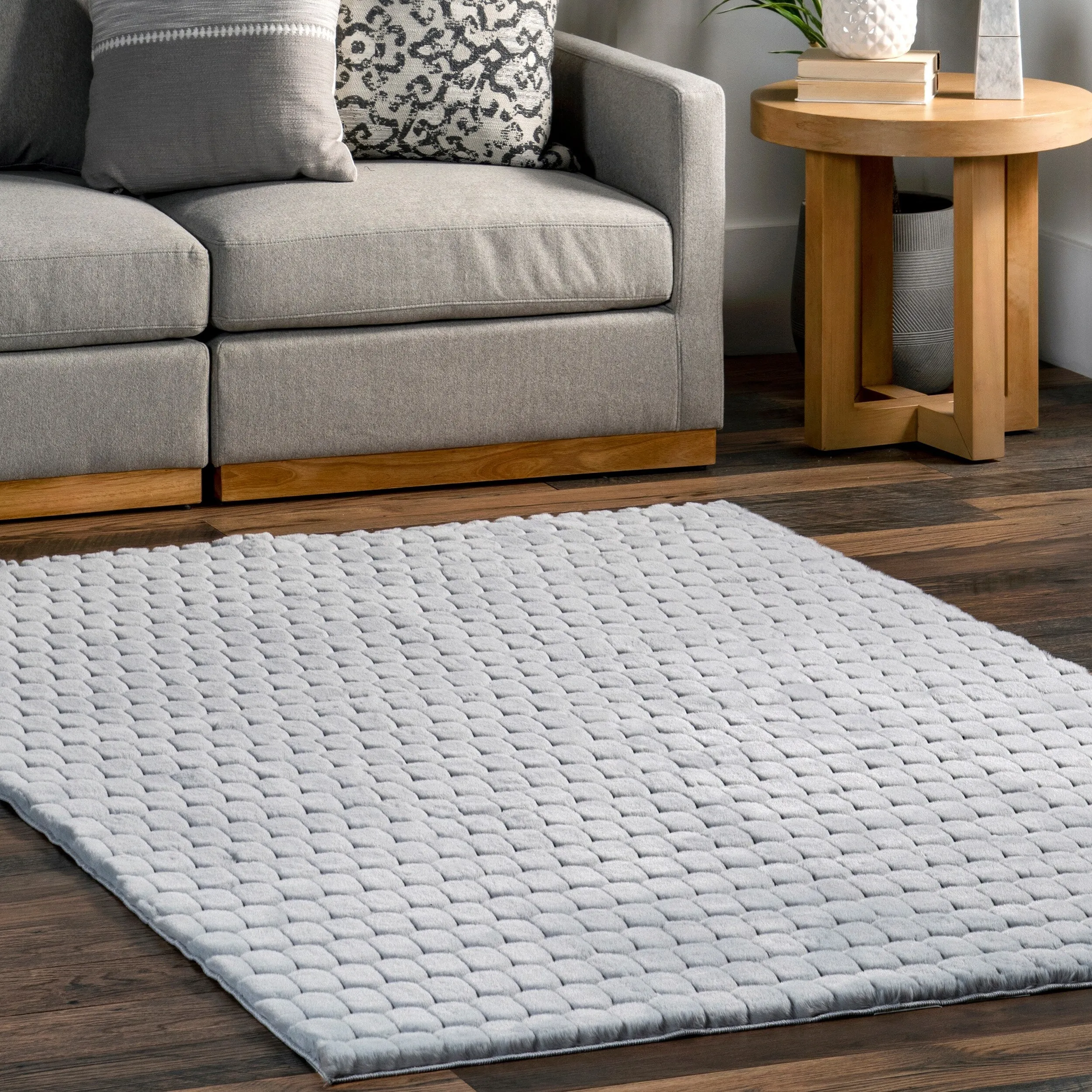 Nuloom Nia SuperiorWash Tile Faux Rabbit Machine Washable Area Rug