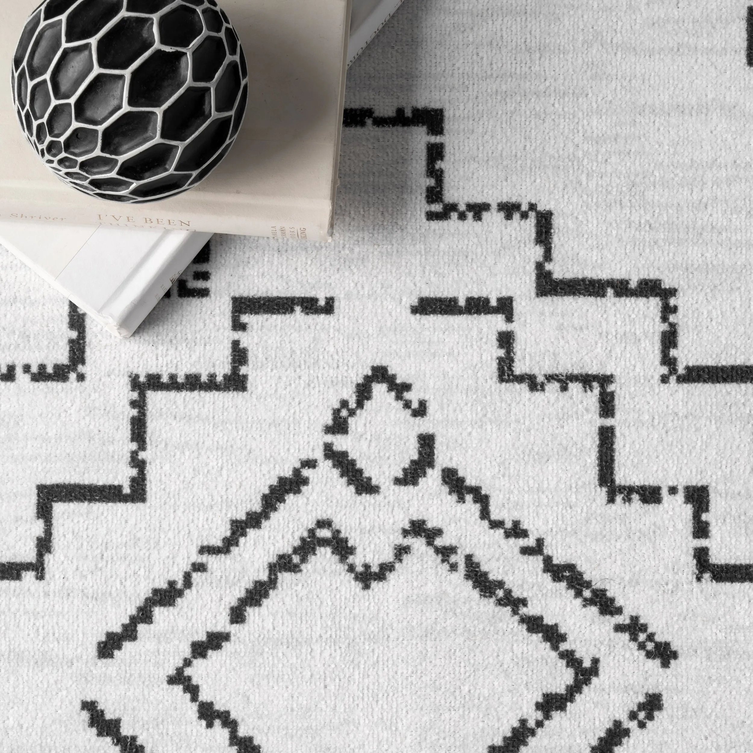 Nuloom Noa SpinClean Machine Washable Tribal Moroccan Area Rug