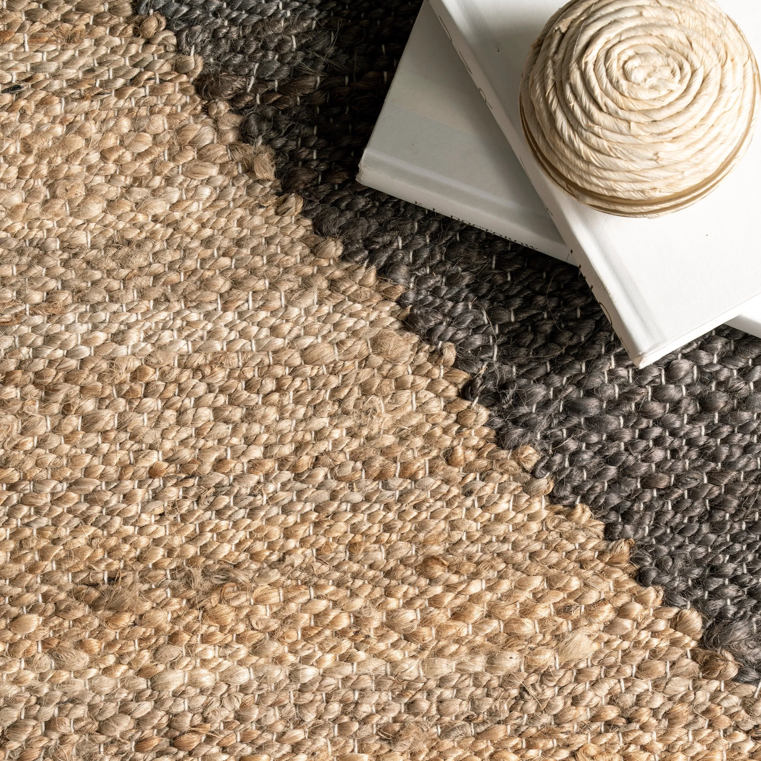 Nuloom Pandora Diamond Jute Area Rug