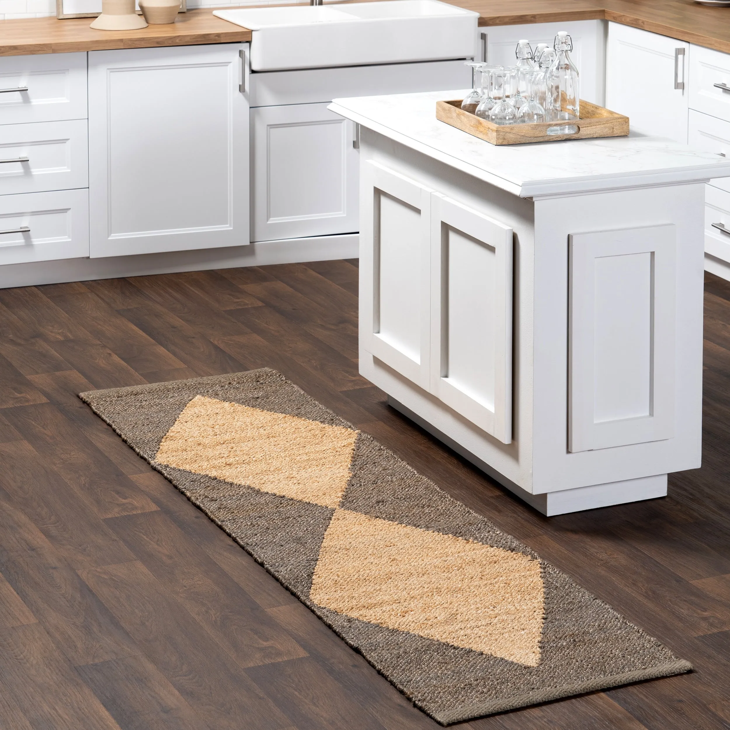 Nuloom Pandora Diamond Jute Area Rug