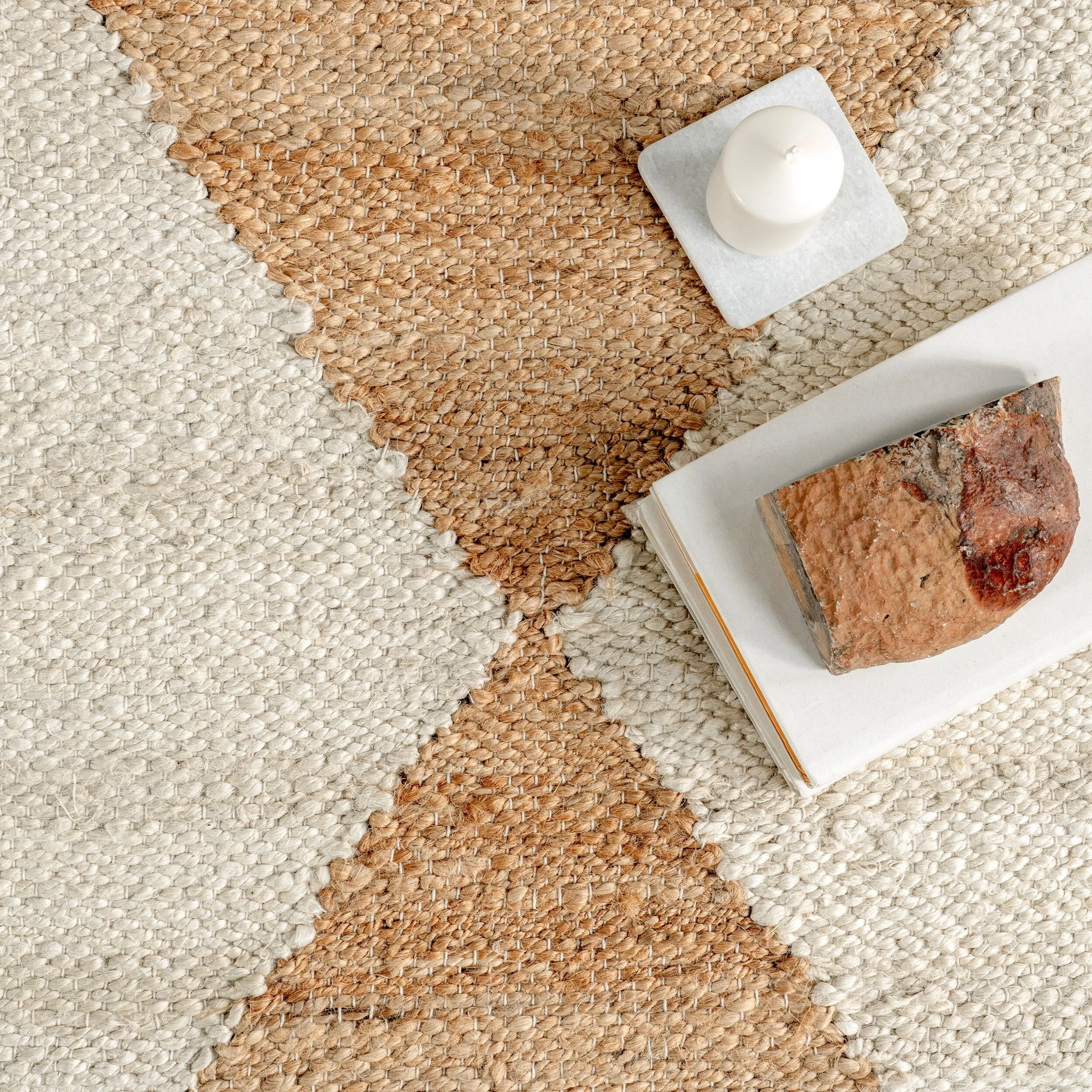 Nuloom Pandora Diamond Jute Area Rug