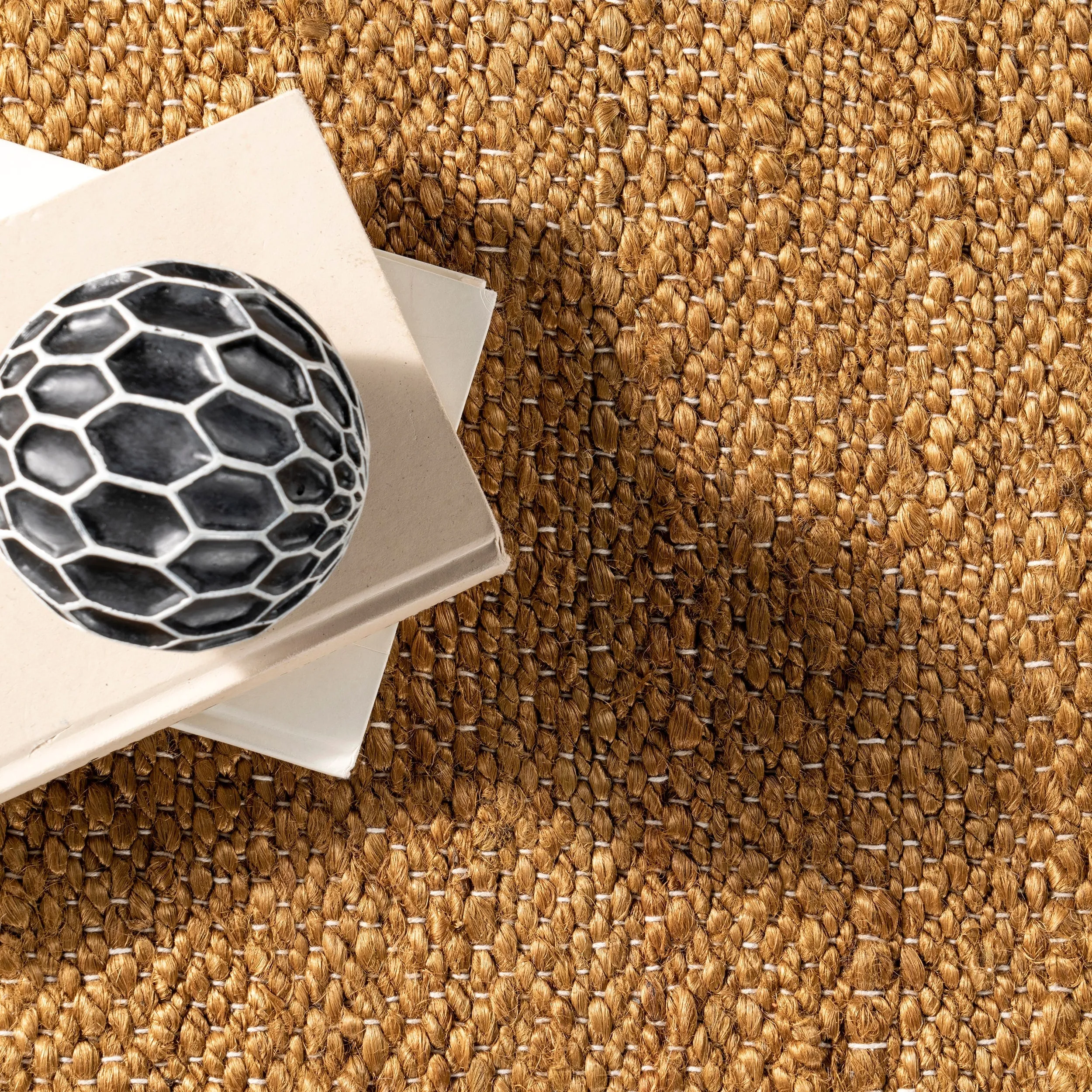 Nuloom Pandora Diamond Jute Area Rug