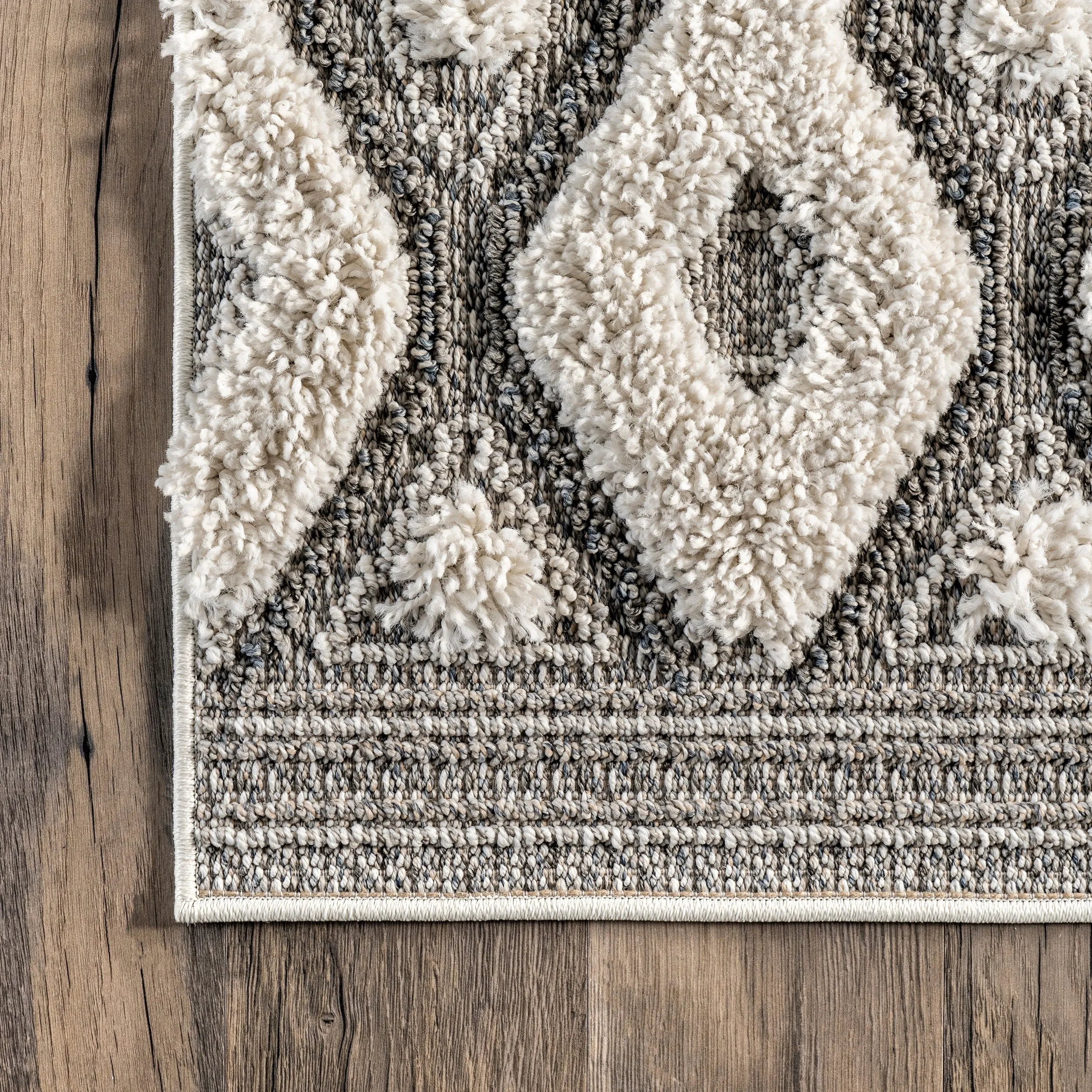Nuloom Rebecca High Low Textured Shaggy Area Rug