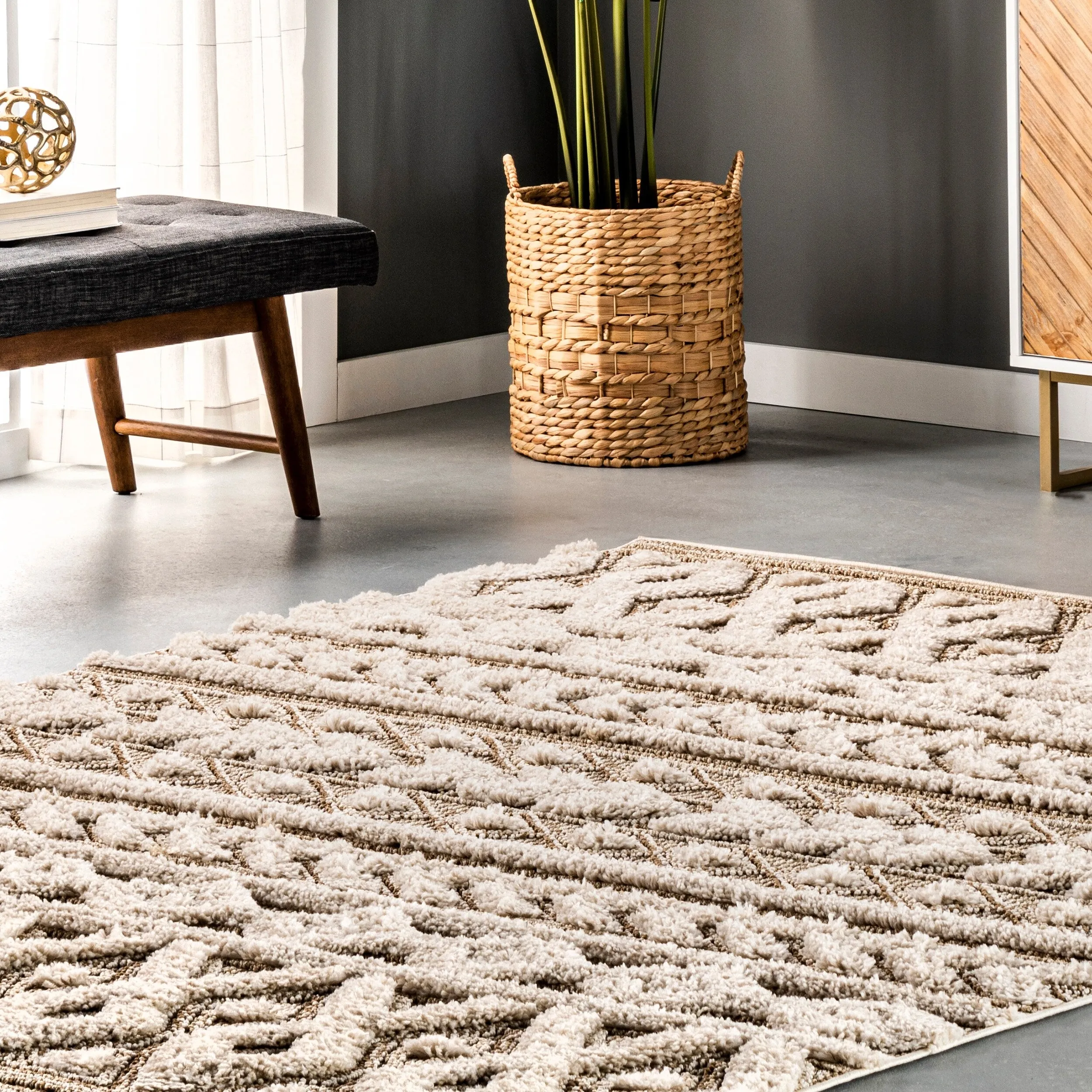 Nuloom Rebecca High Low Textured Shaggy Area Rug