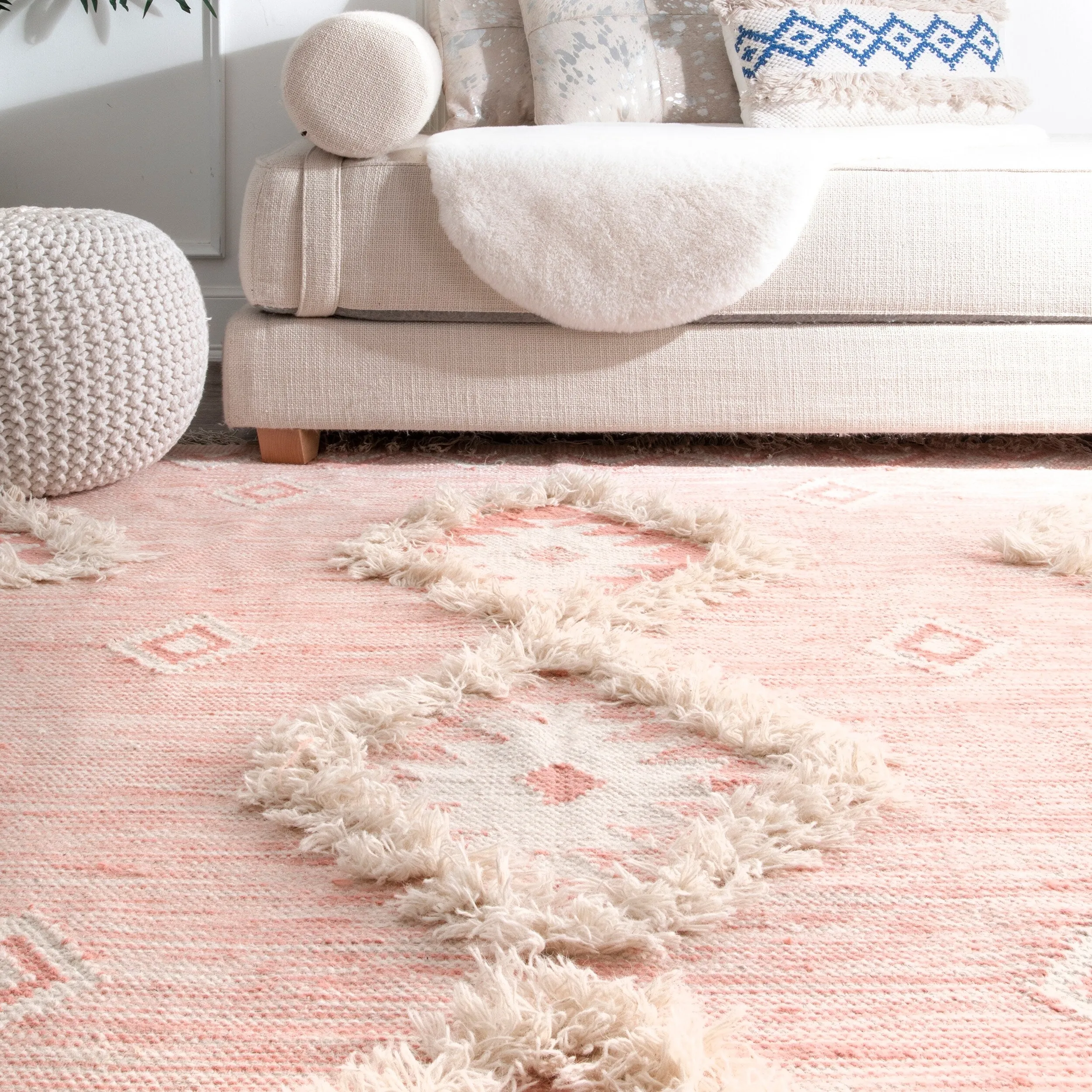 Nuloom Savannah Moroccan Tasseled Wool Area Rug