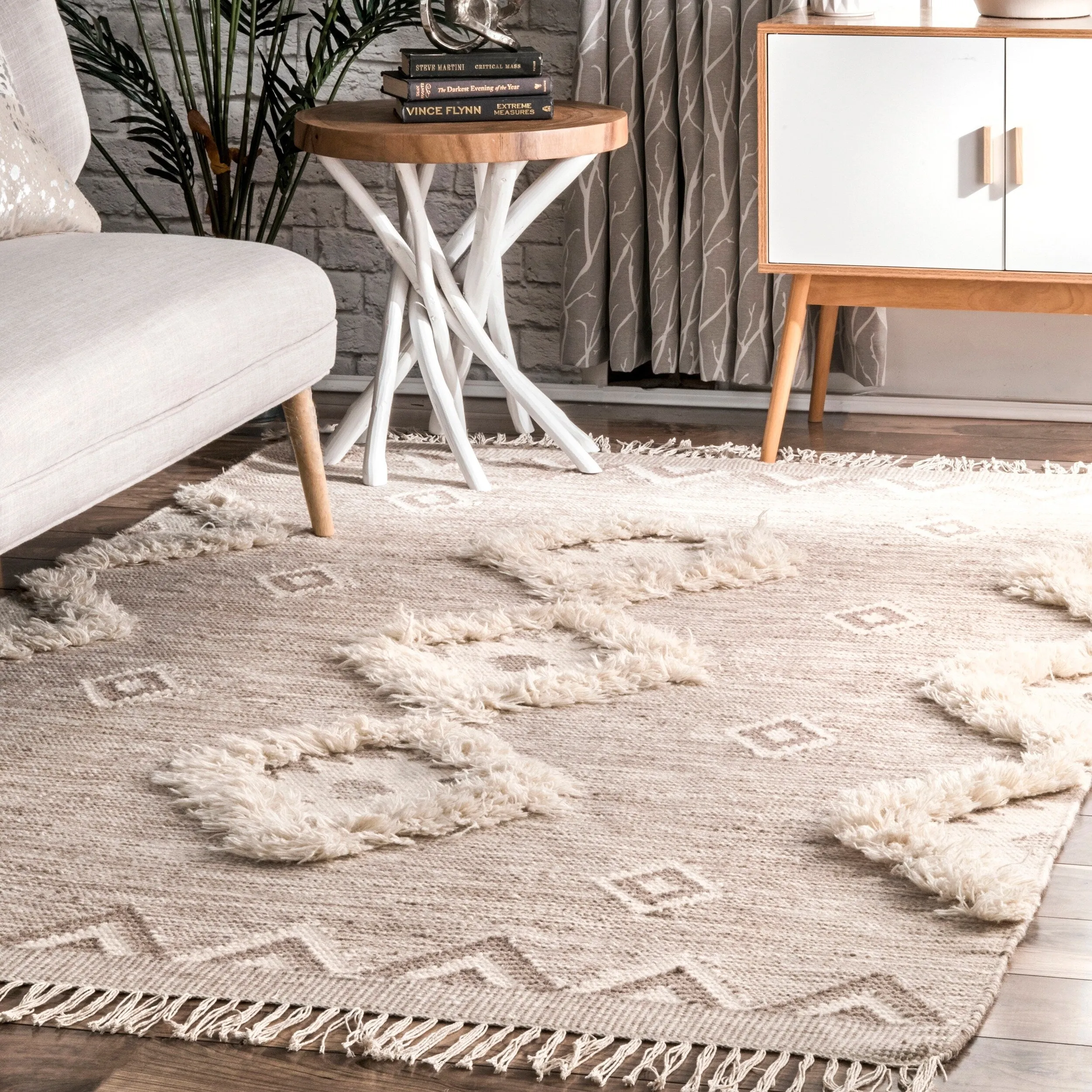 Nuloom Savannah Moroccan Tasseled Wool Area Rug