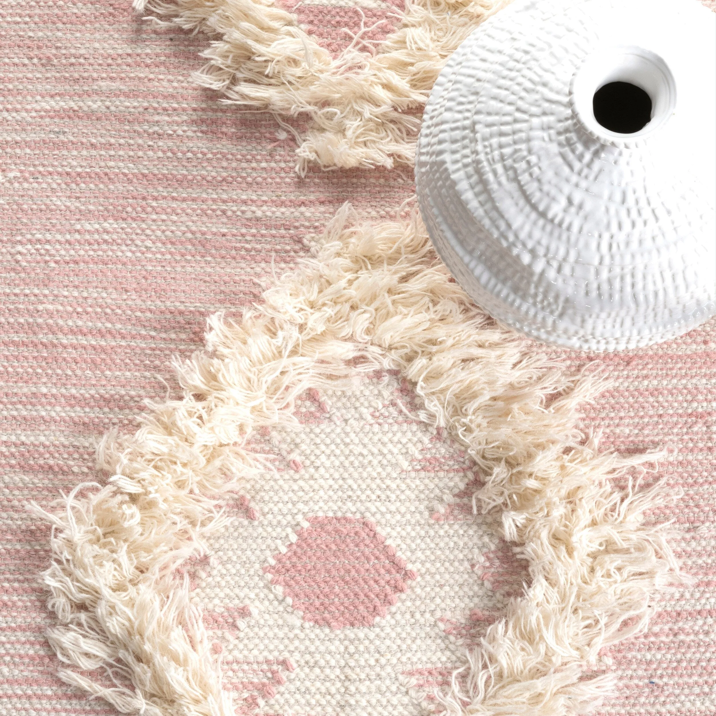 Nuloom Savannah Moroccan Tasseled Wool Area Rug
