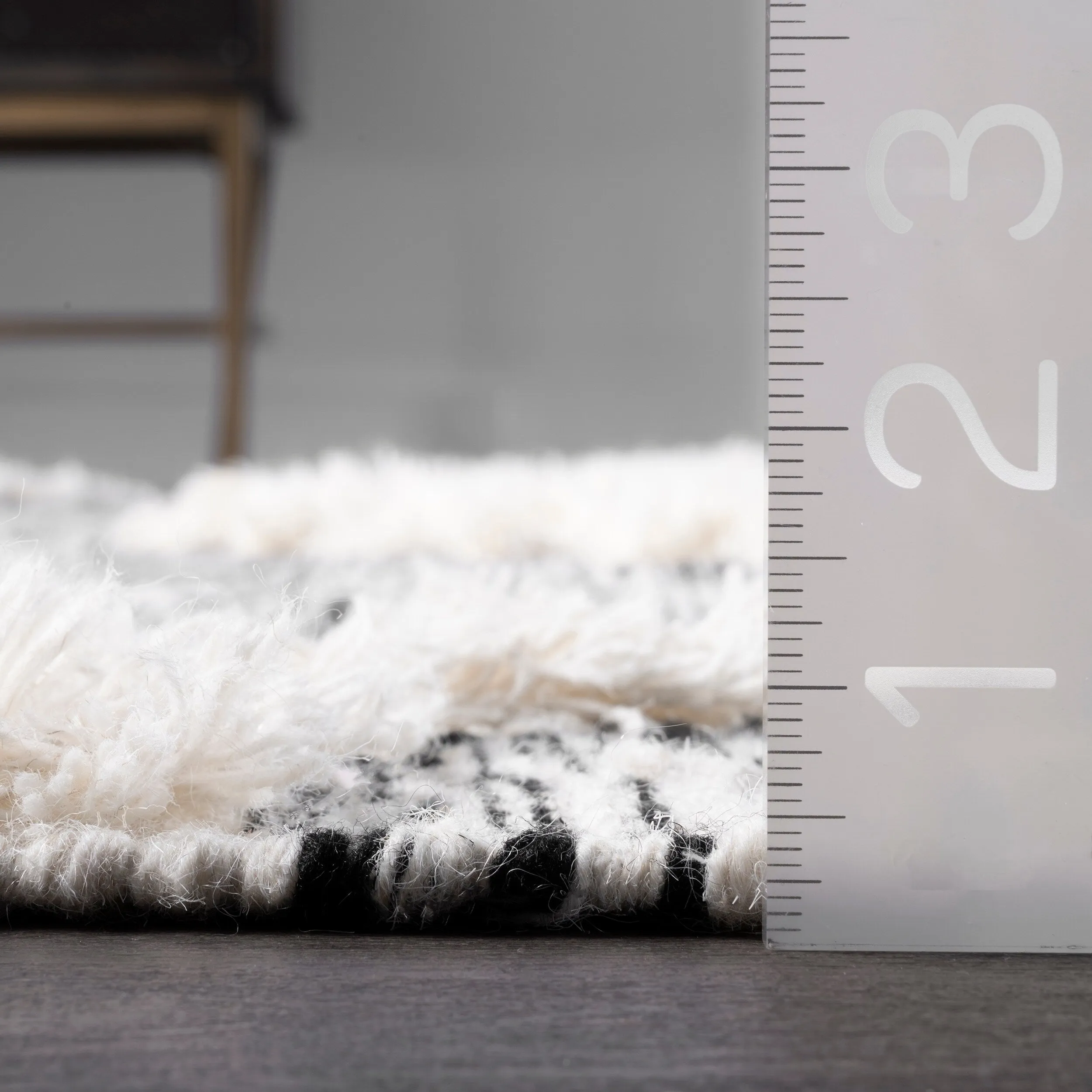 Nuloom Savannah Moroccan Tasseled Wool Area Rug