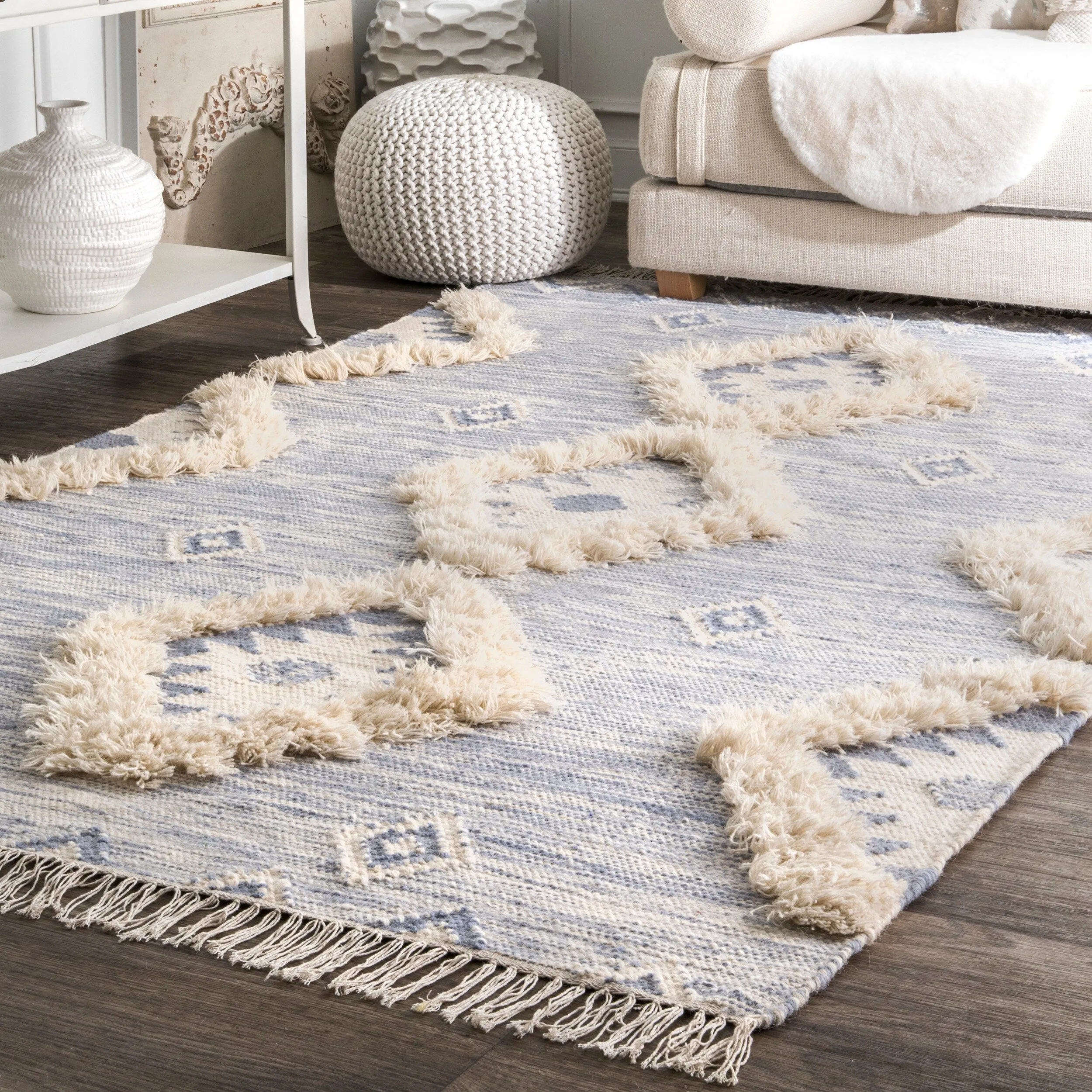Nuloom Savannah Moroccan Tasseled Wool Area Rug