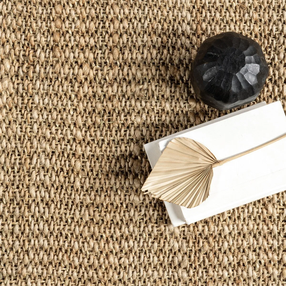 Nuloom Solveig Farmhouse Jute and Seagrass Tasseled Area Rug