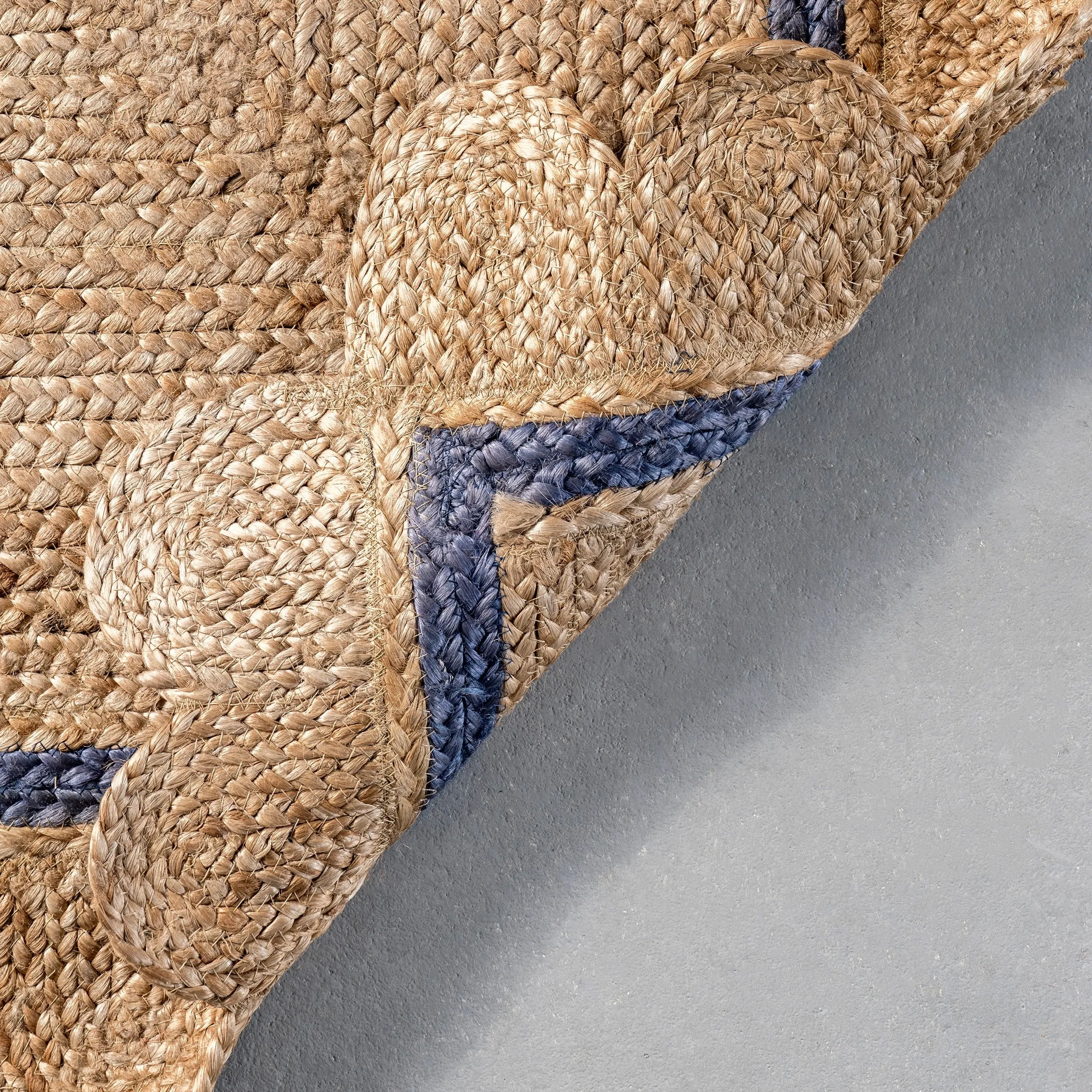 Nuloom Tera Petals Braided Jute Area Rug