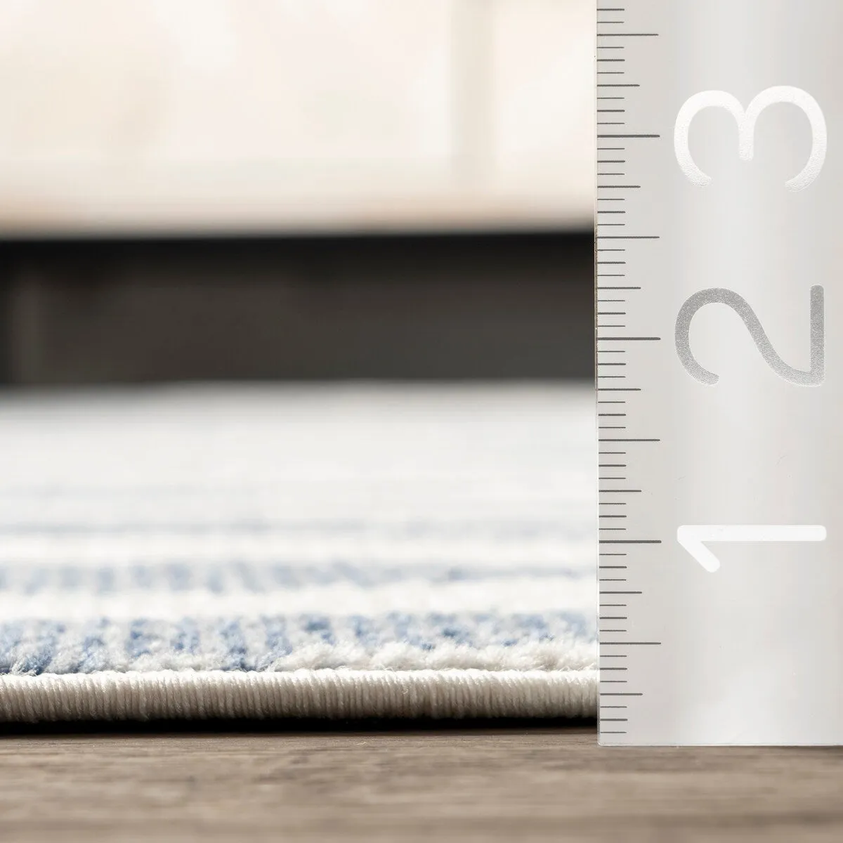 Nuloom Tristan Contemporary Waves Area Rug