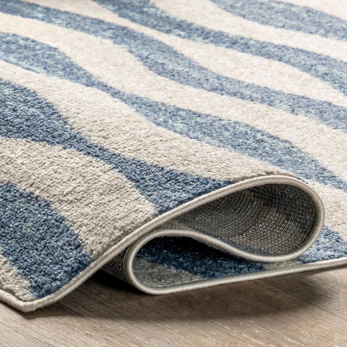 Nuloom Tristan Contemporary Waves Area Rug