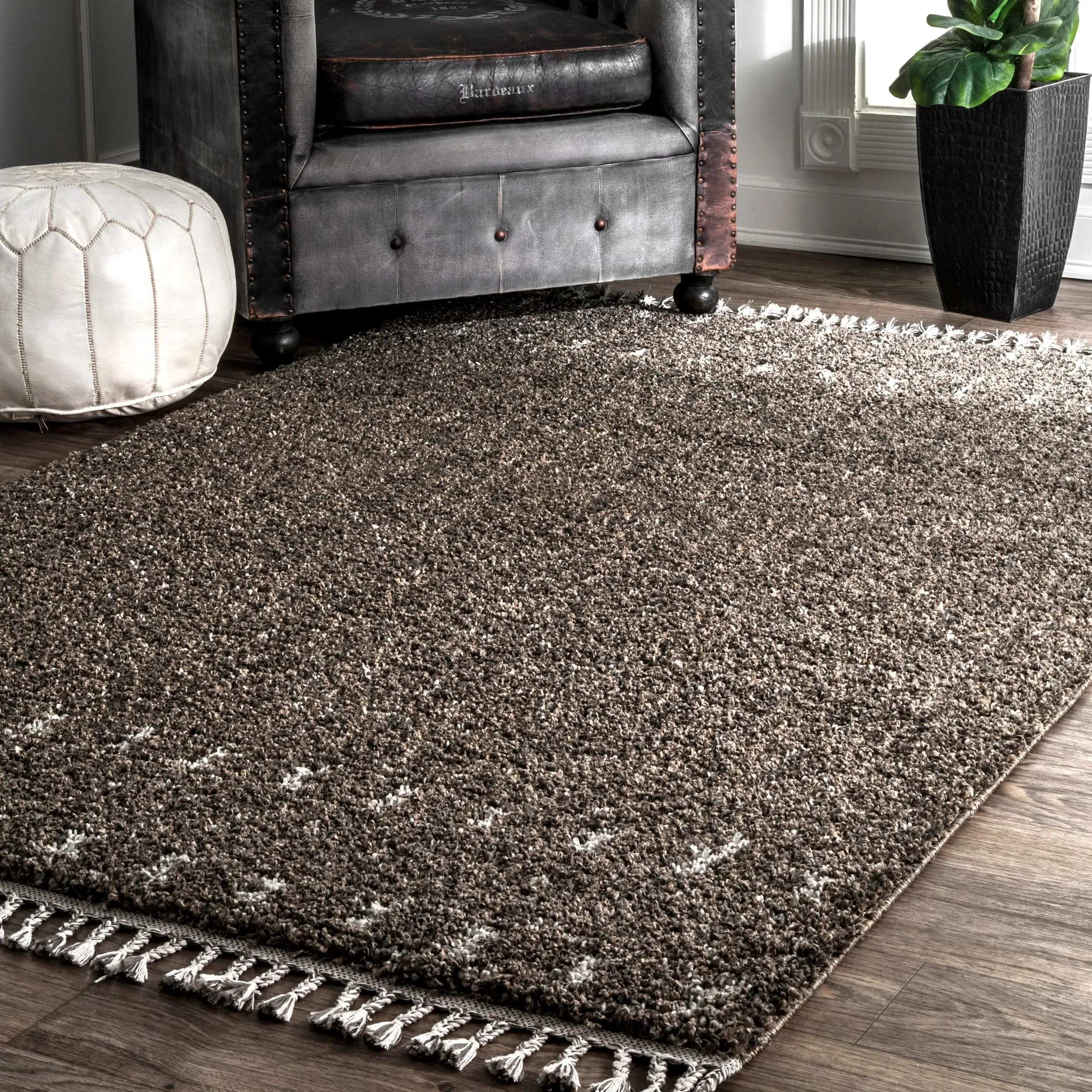 Nuloom Vasiliki Moroccan Shag Tasseled Area Rug