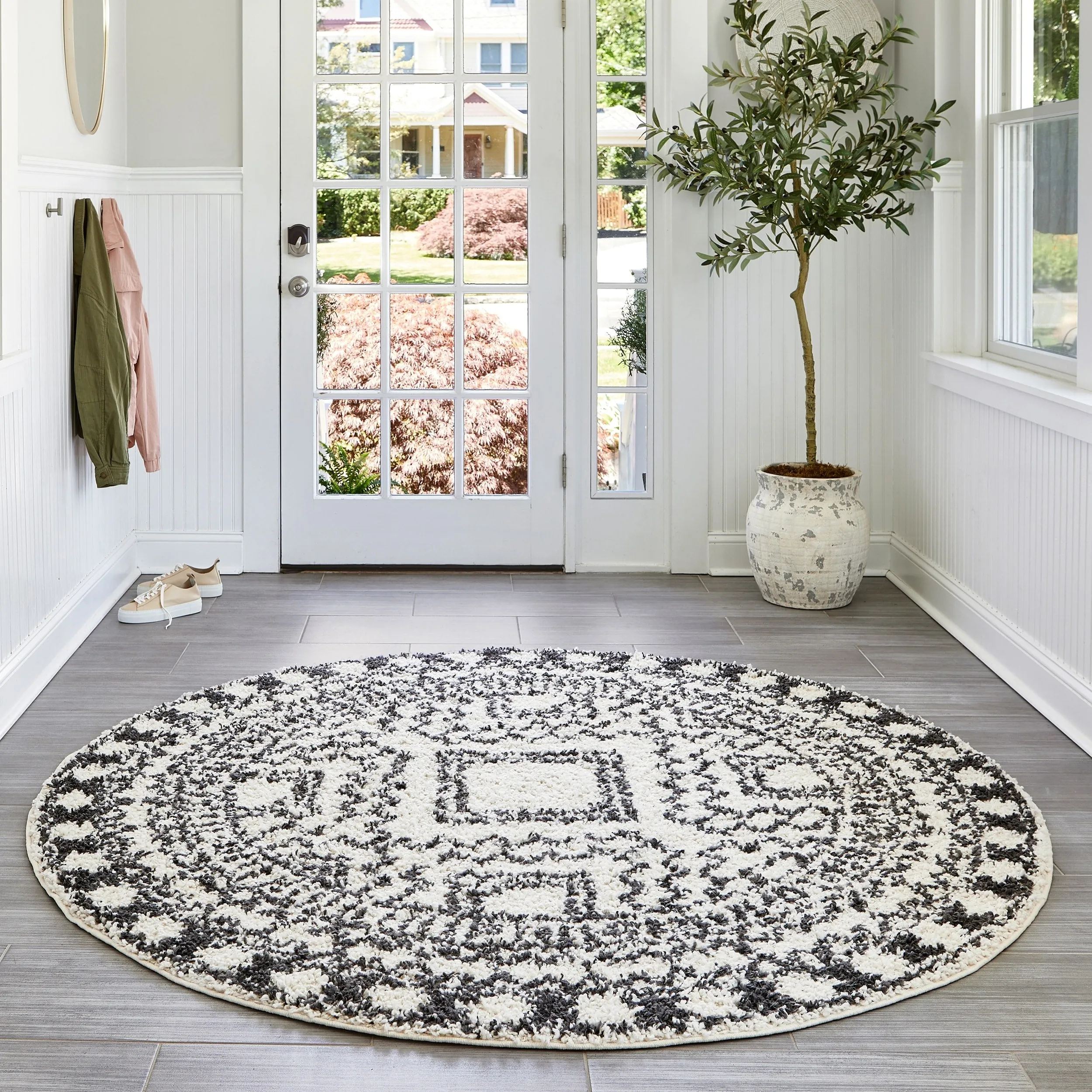 Nuloom Vasiliki Moroccan Shag Tasseled Area Rug