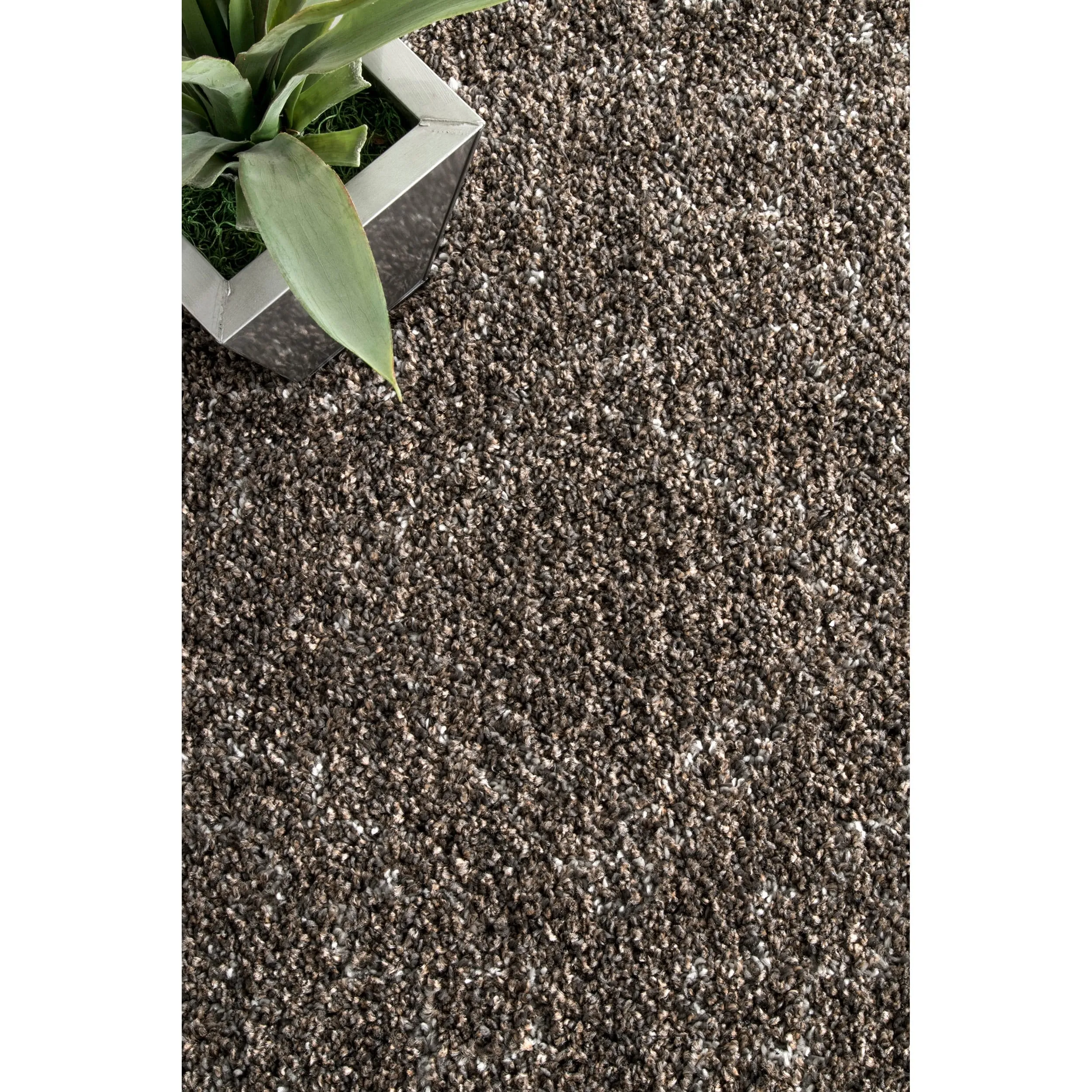 Nuloom Vasiliki Moroccan Shag Tasseled Area Rug