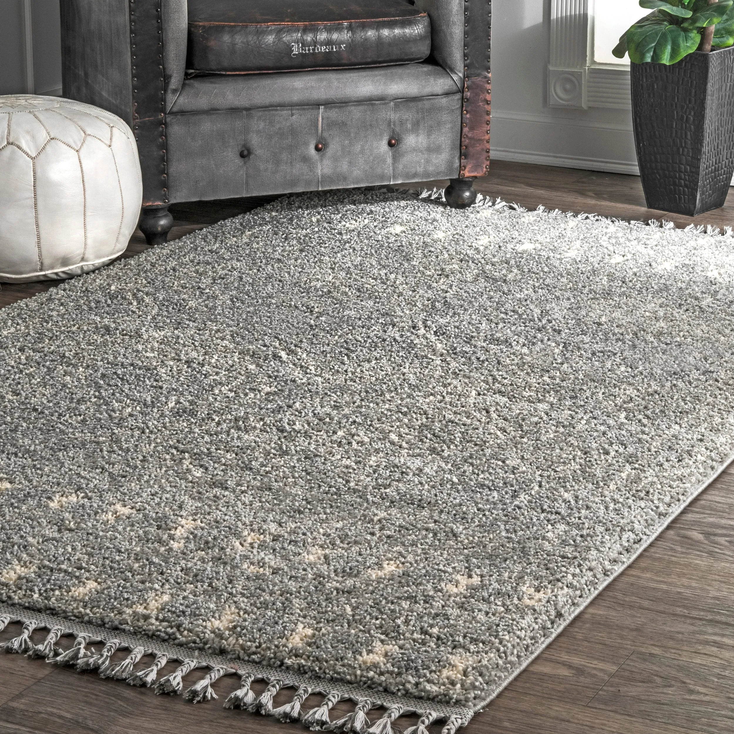 Nuloom Vasiliki Moroccan Shag Tasseled Area Rug