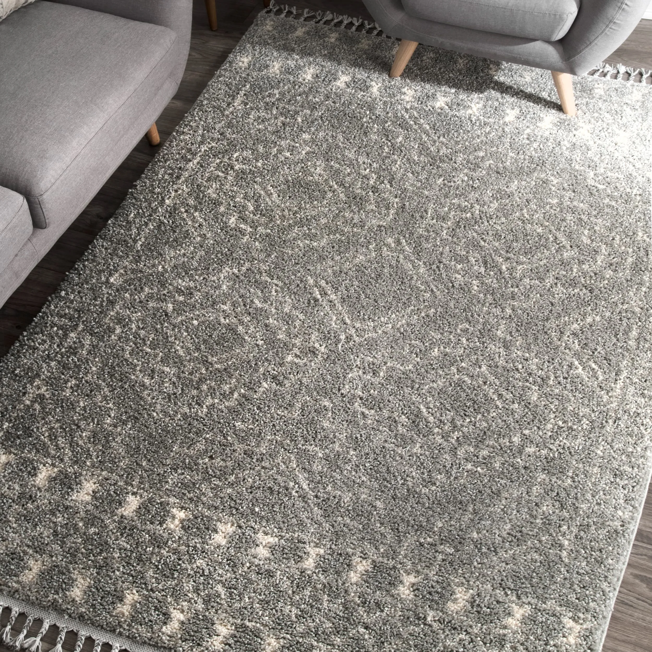Nuloom Vasiliki Moroccan Shag Tasseled Area Rug