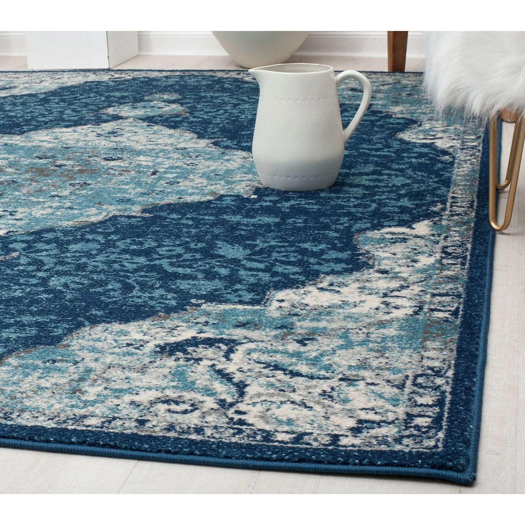 Oleander Vintage Transitional Pink Amaranth Medallion Rug
