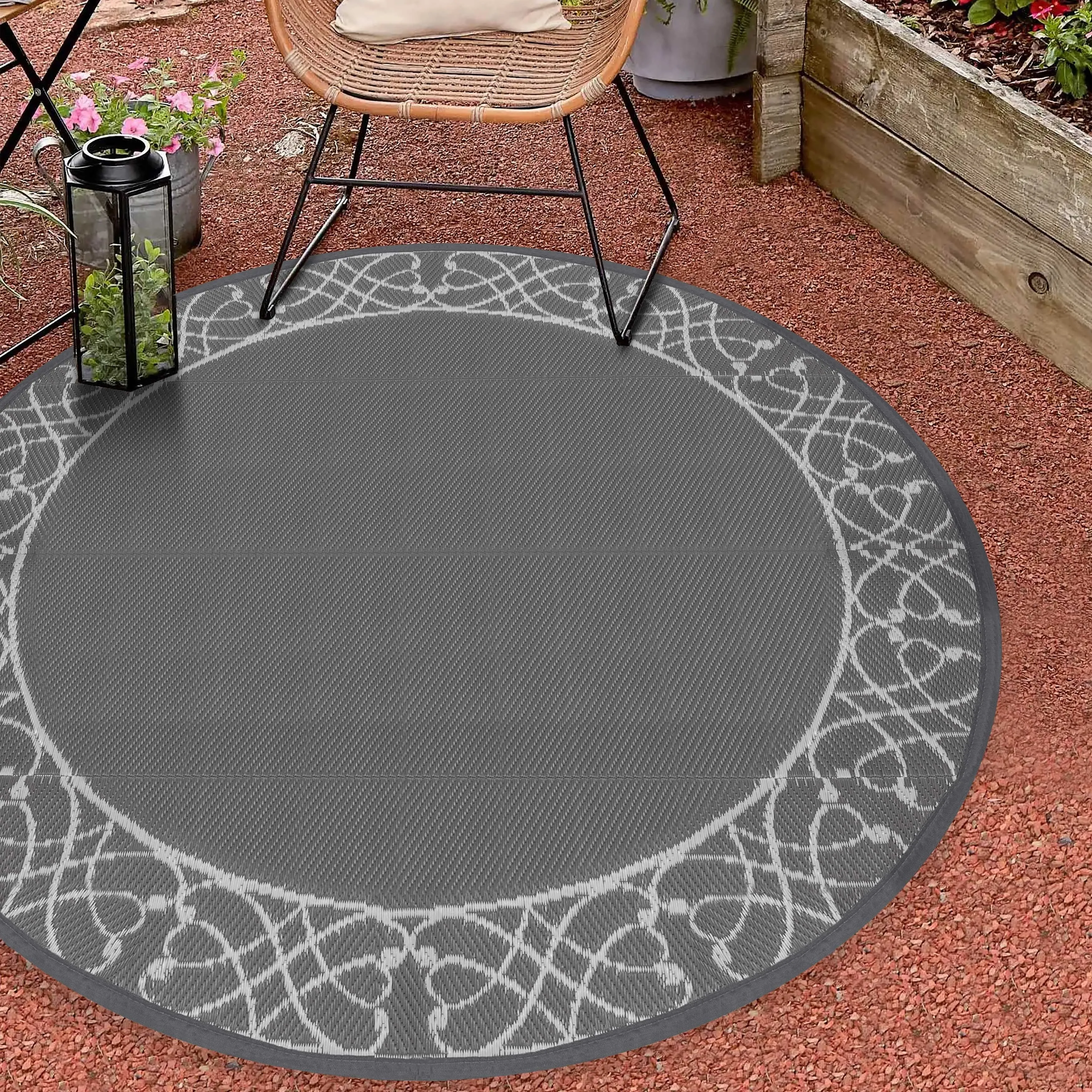 Outdoor5' x 5' Plastic Straw Reversible Rug for Decoration Garden. Backyard. Balcony