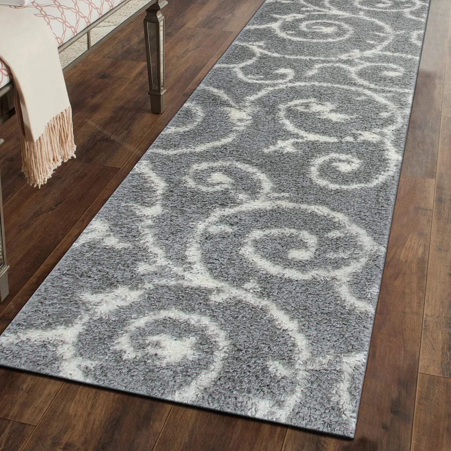 Porch & Den Decatur Indoor Shag Area Rug