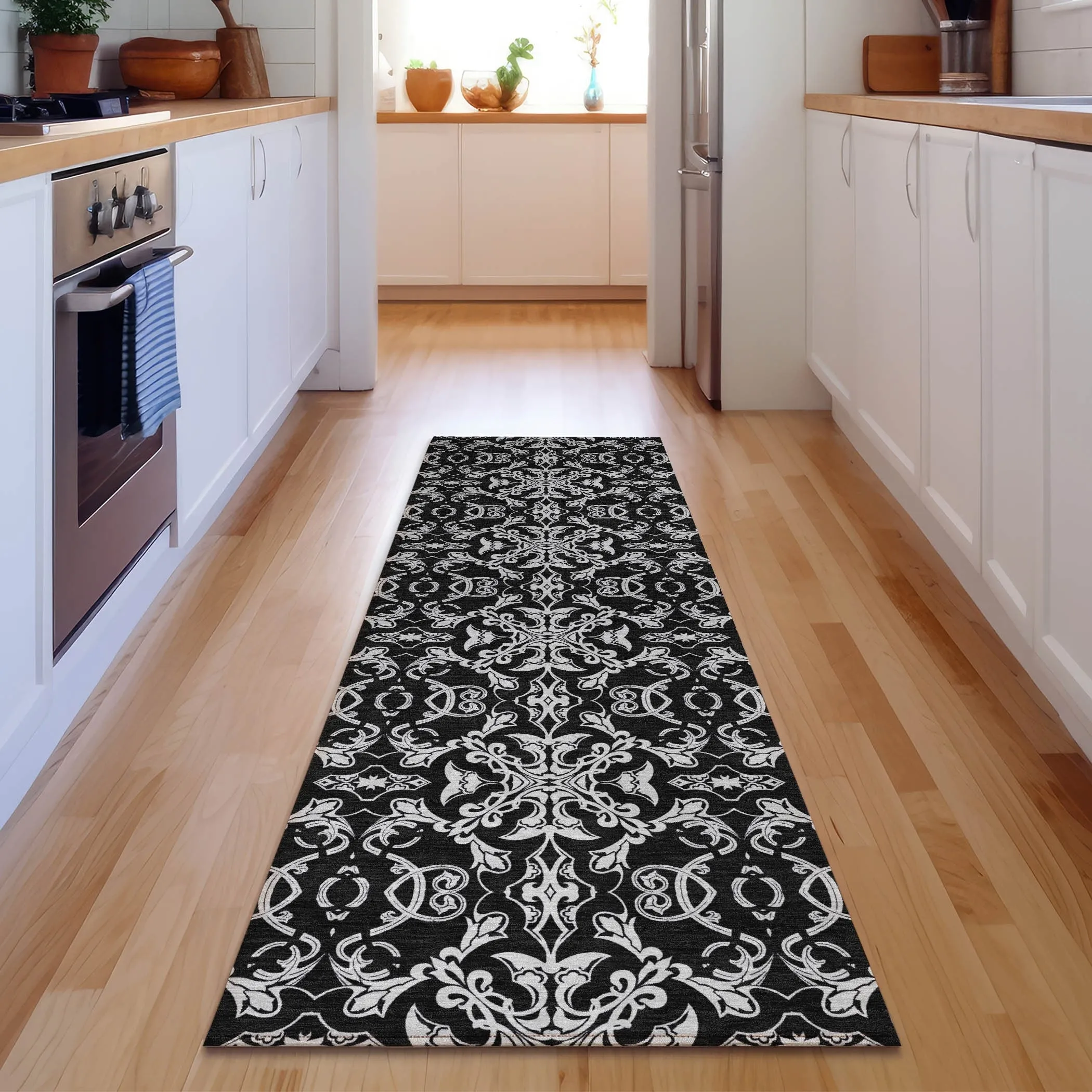 Premium Washable Super Soft Dark Traditional Mayfield Rug