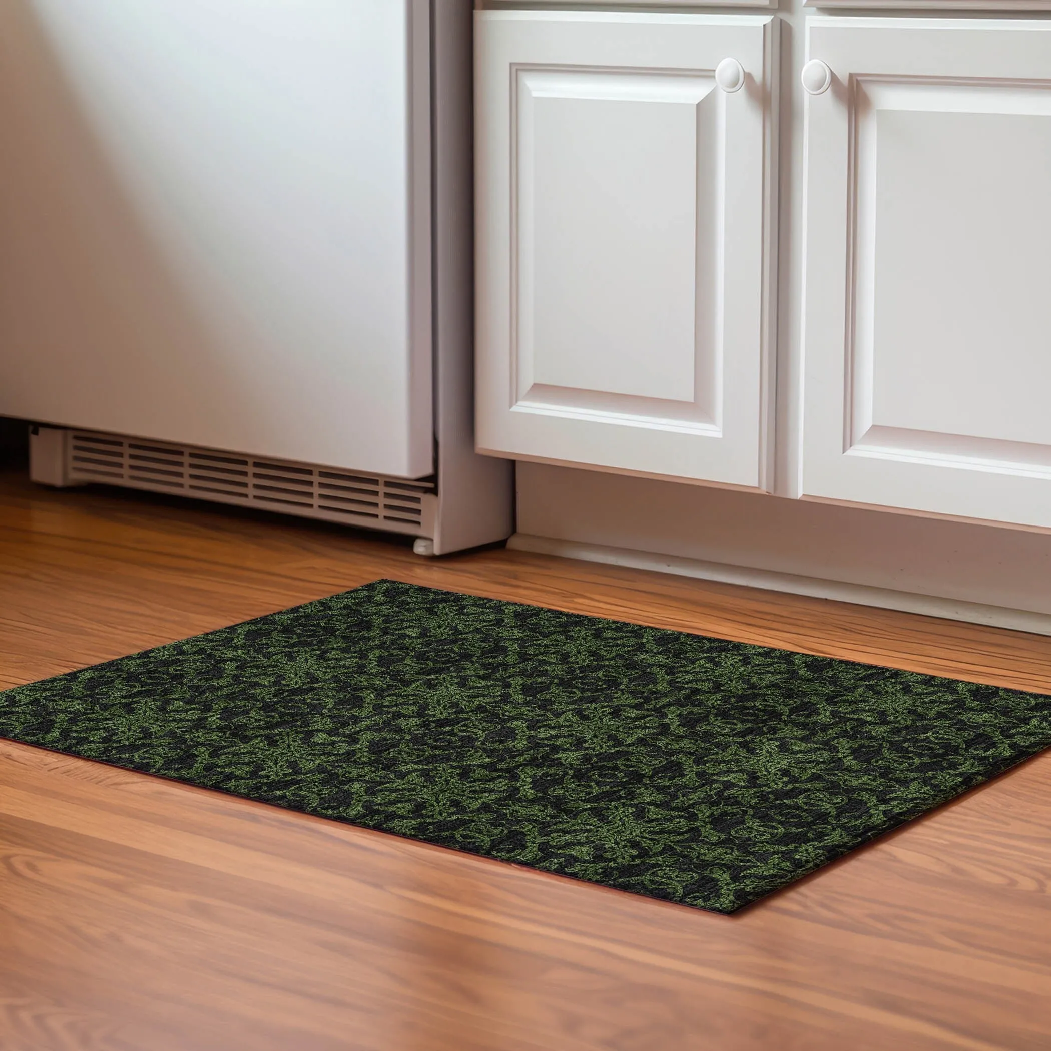Premium Washable Super Soft Dark Traditional Mayfield Rug