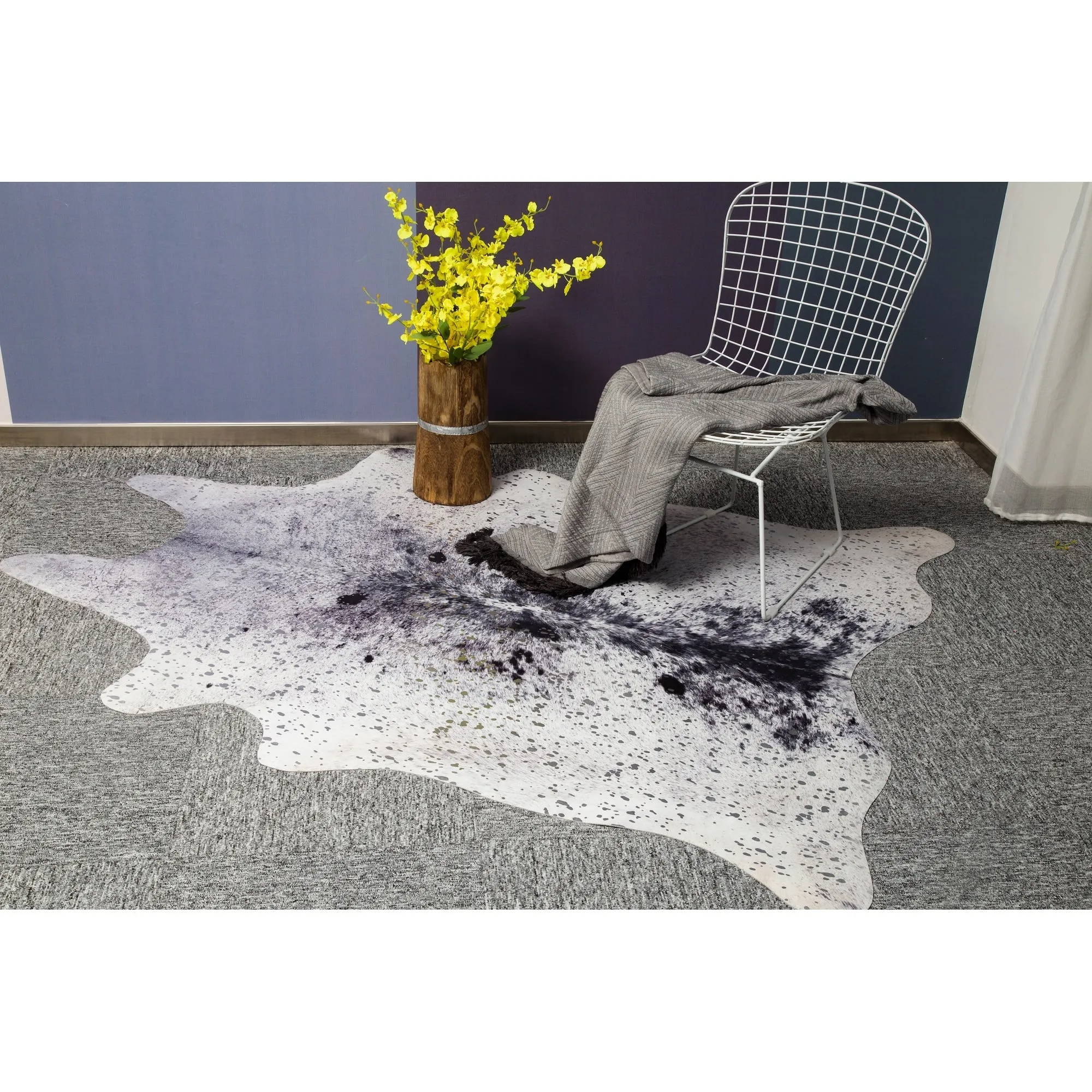 Rio Collection Faux Cowhide Printed Rug with Foil Accents