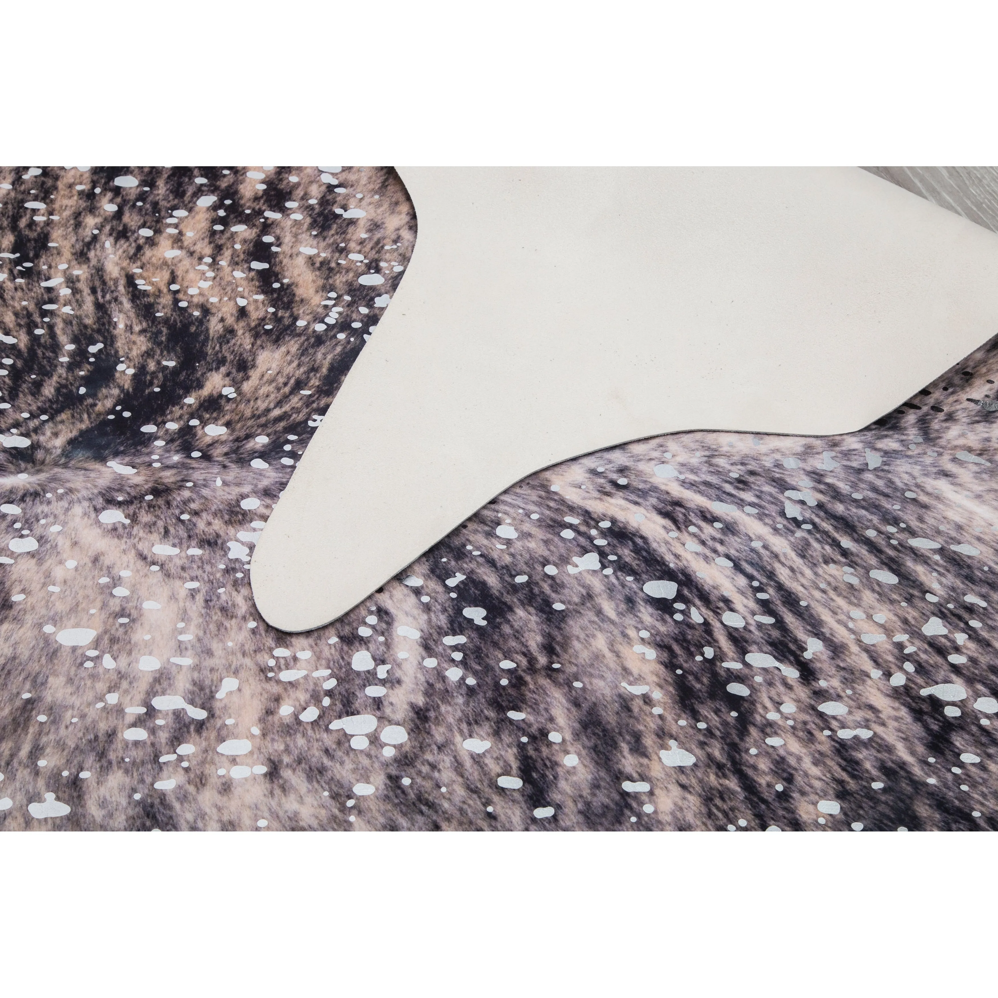 Rio Collection Faux Cowhide Printed Rug with Foil Accents
