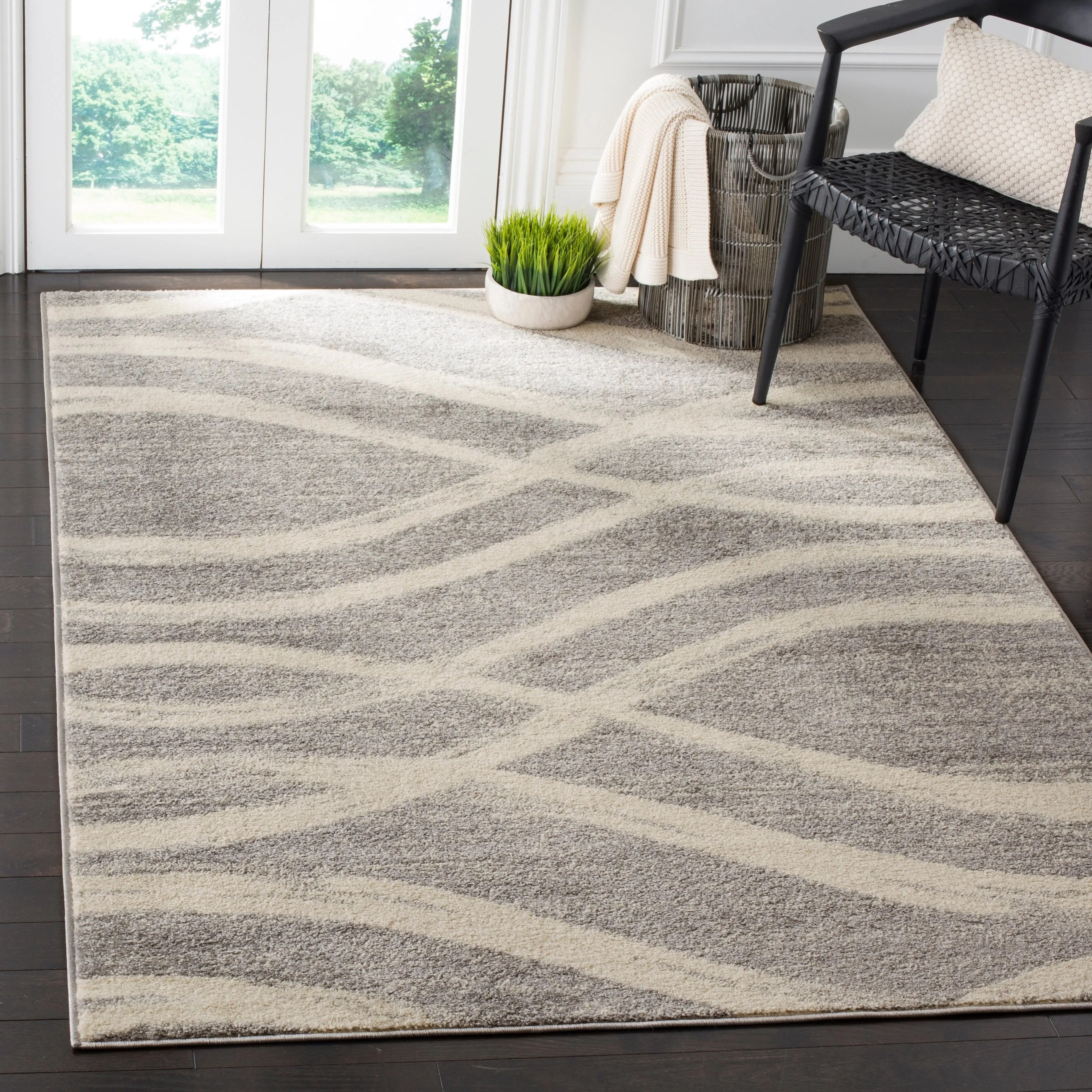 SAFAVIEH. Adirondack Vinni Modern Abstract Distressed Rug