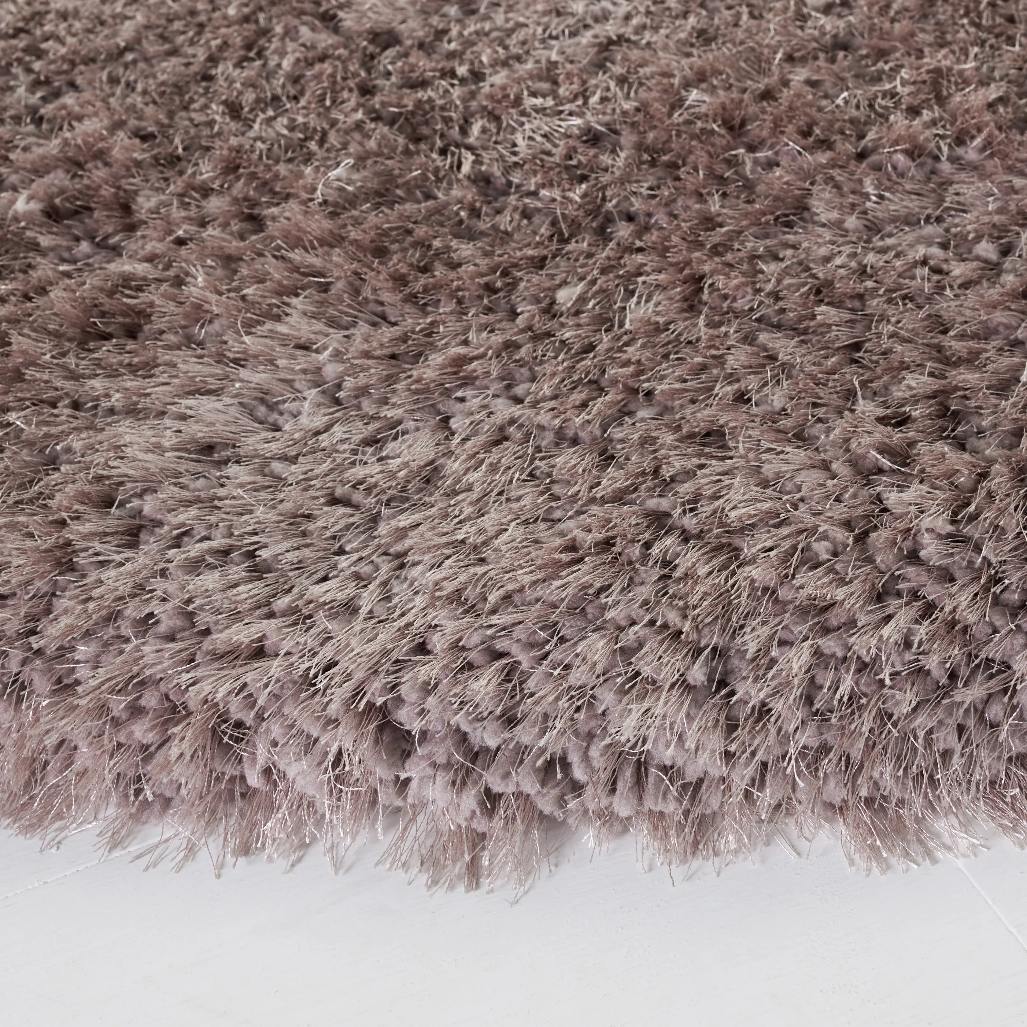 SAFAVIEH Bahija Rudina Luxe Shaggy 3 inch-thick Area Rug