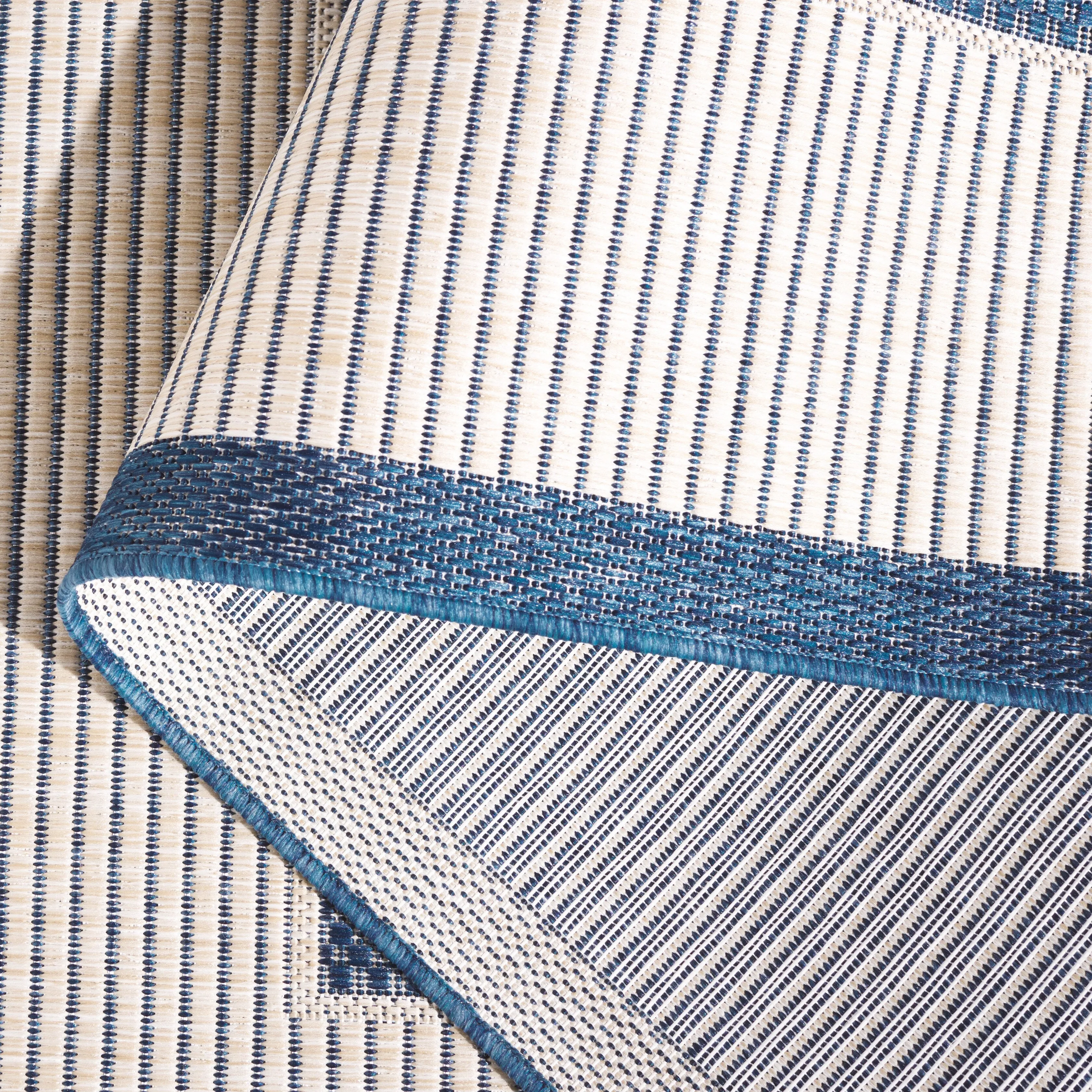 SAFAVIEH Beach House Maronia Transitional Rug