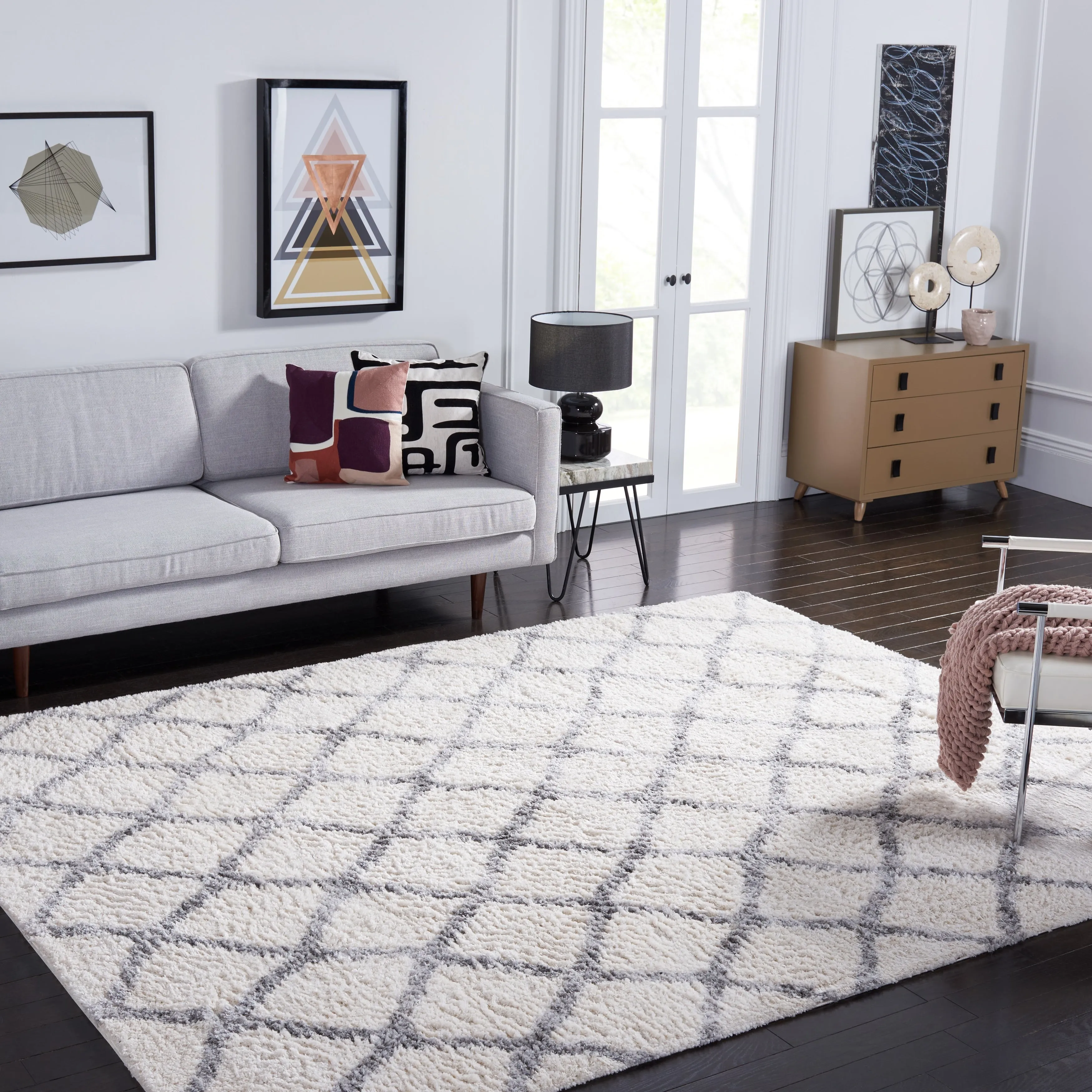 SAFAVIEH Berber Shag Sestilia Rug